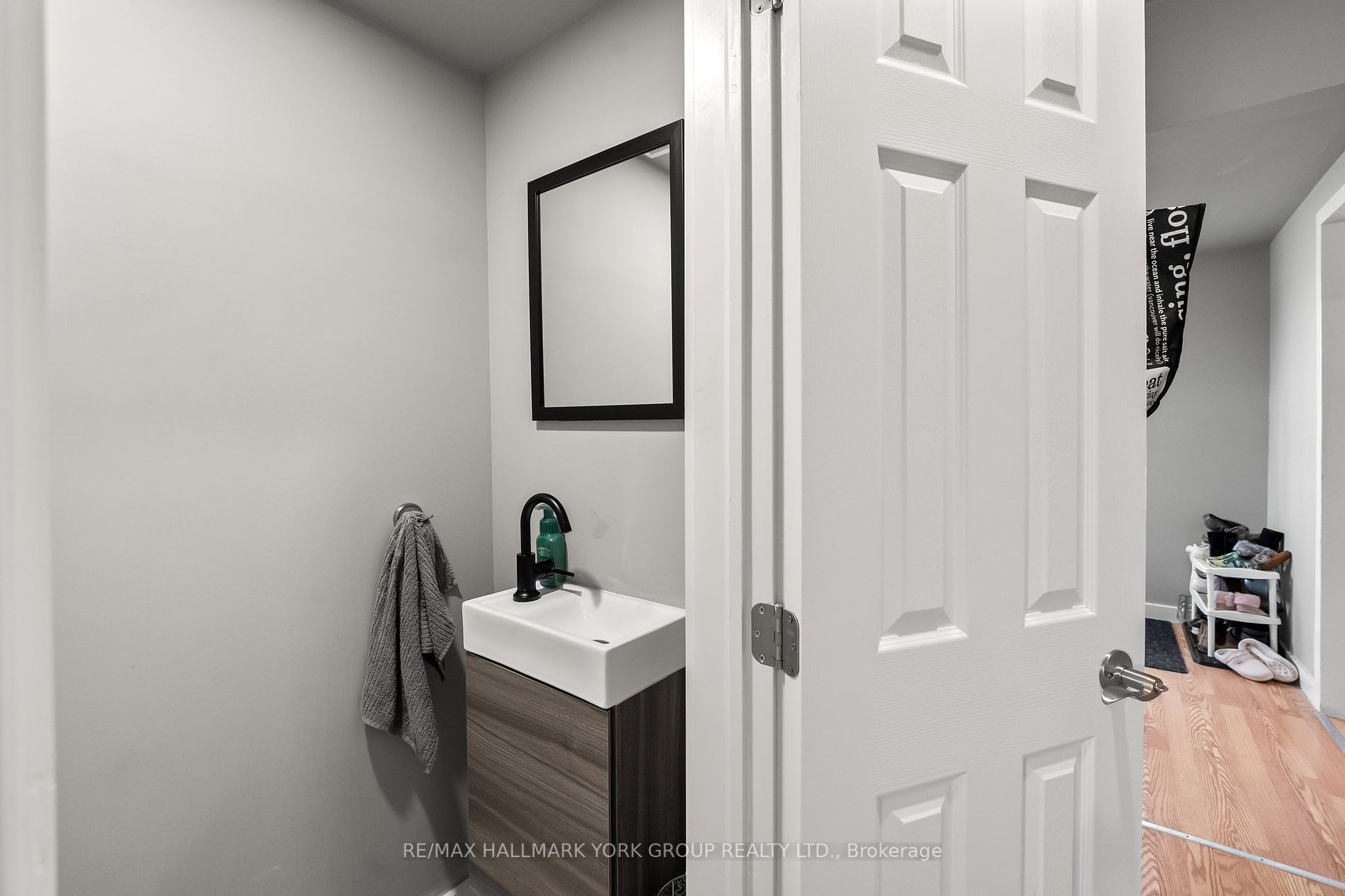 355 Lakeland Cres Property Photo 23