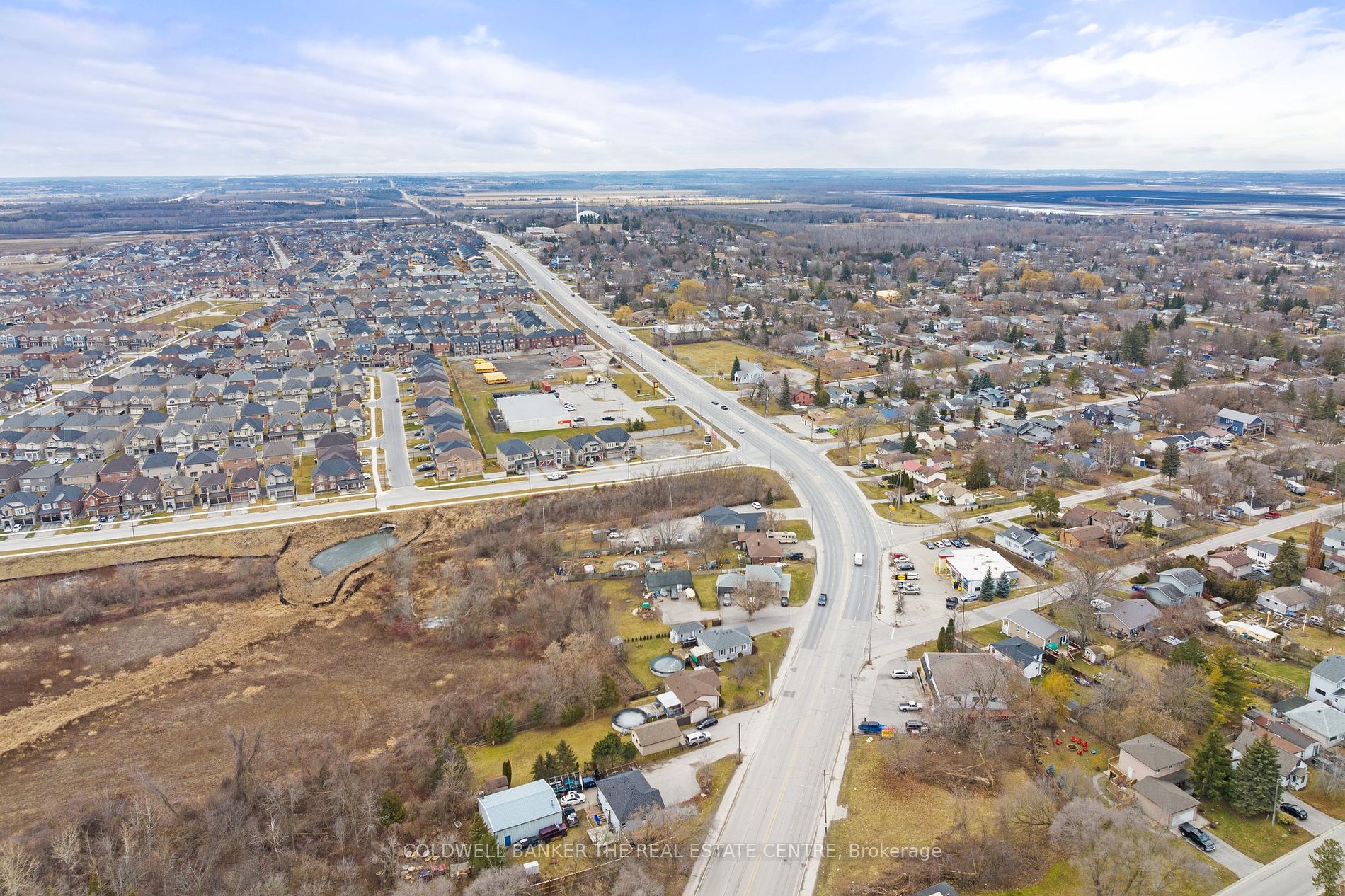 533 The Queensway S Property Photo 35