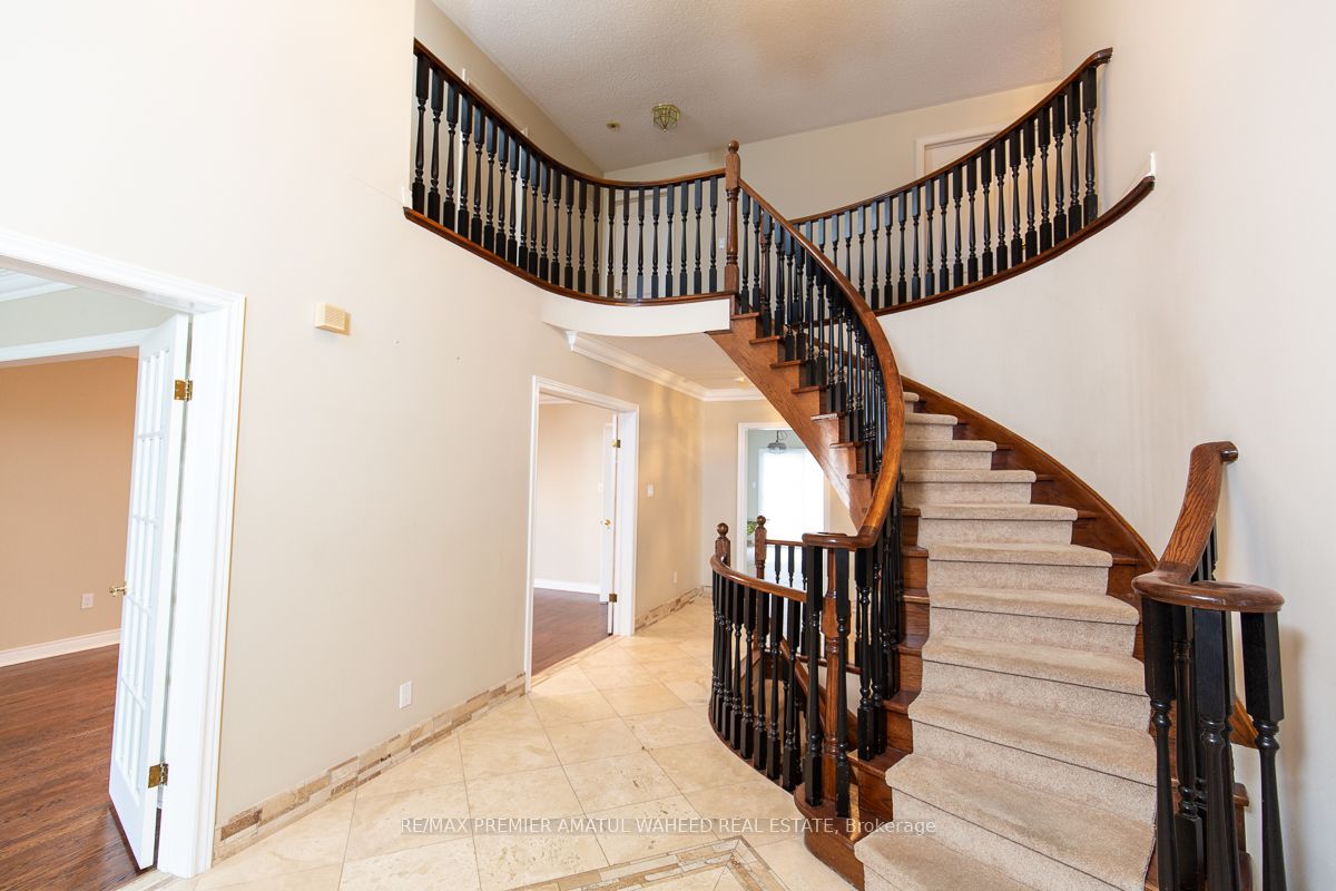 300 Blackburn Blvd Property Photo 12