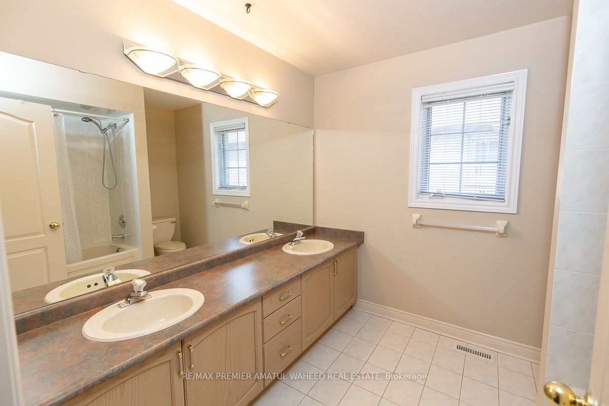 300 Blackburn Blvd Property Photo 14