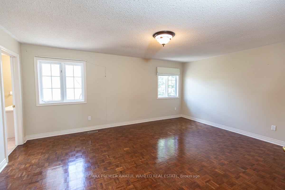 300 Blackburn Blvd Property Photo 27