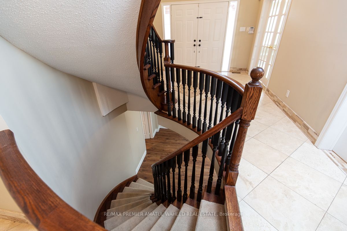 300 Blackburn Blvd Property Photo 35