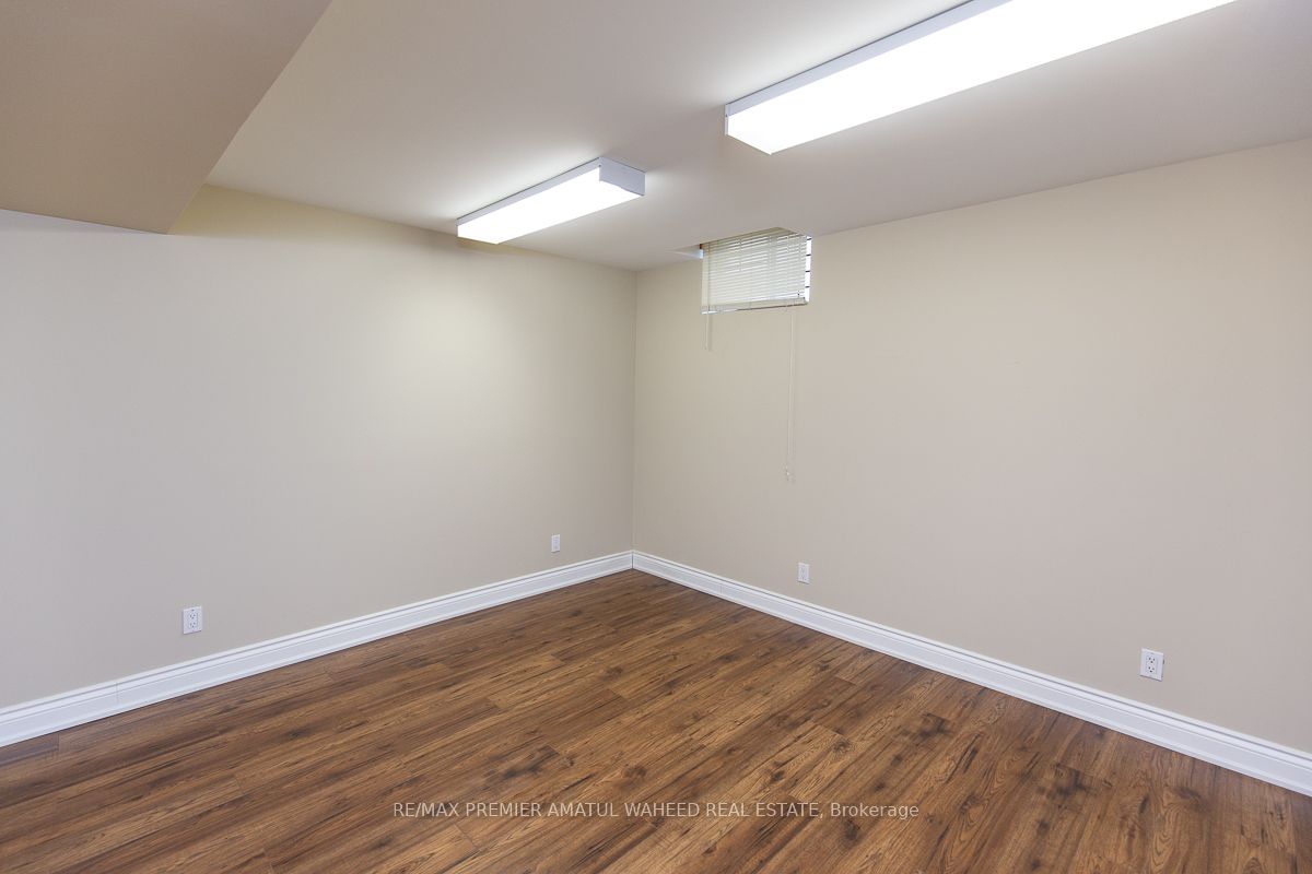 300 Blackburn Blvd Property Photo 40