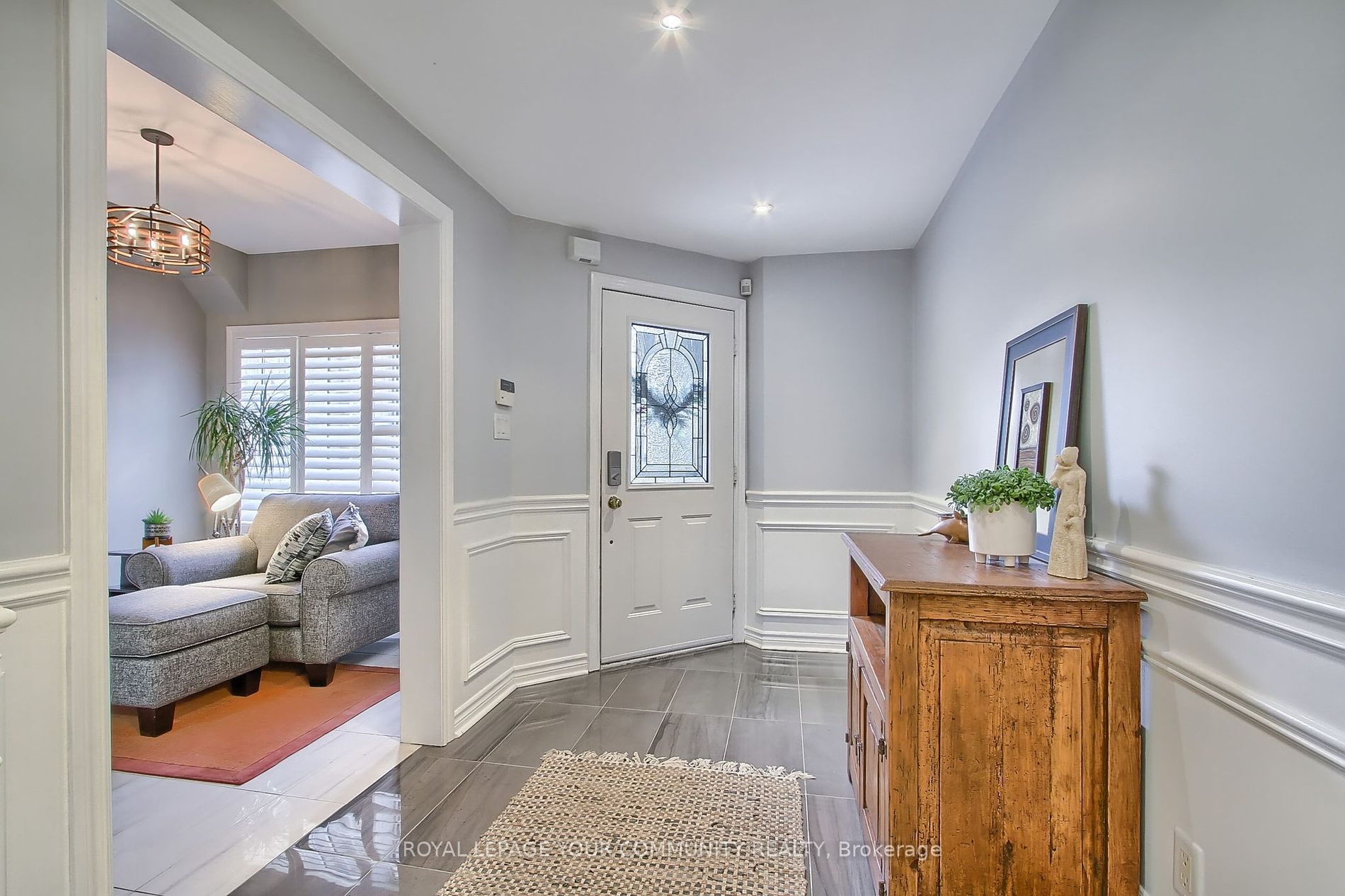 520 Silken Laumann Dr 7 Property Photo 5