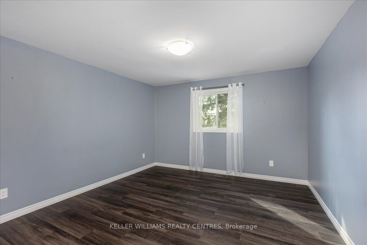 5 Evelyn Ave Property Photo 13