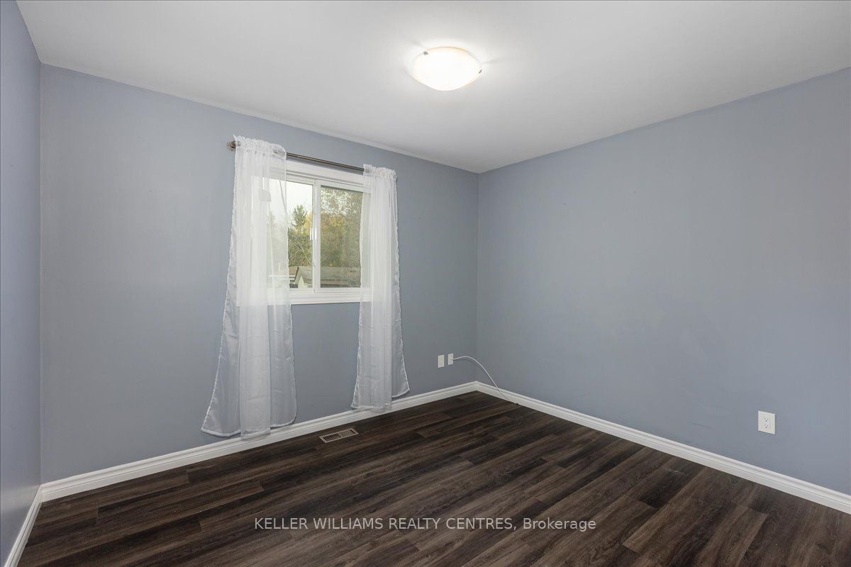 5 Evelyn Ave Property Photo 14