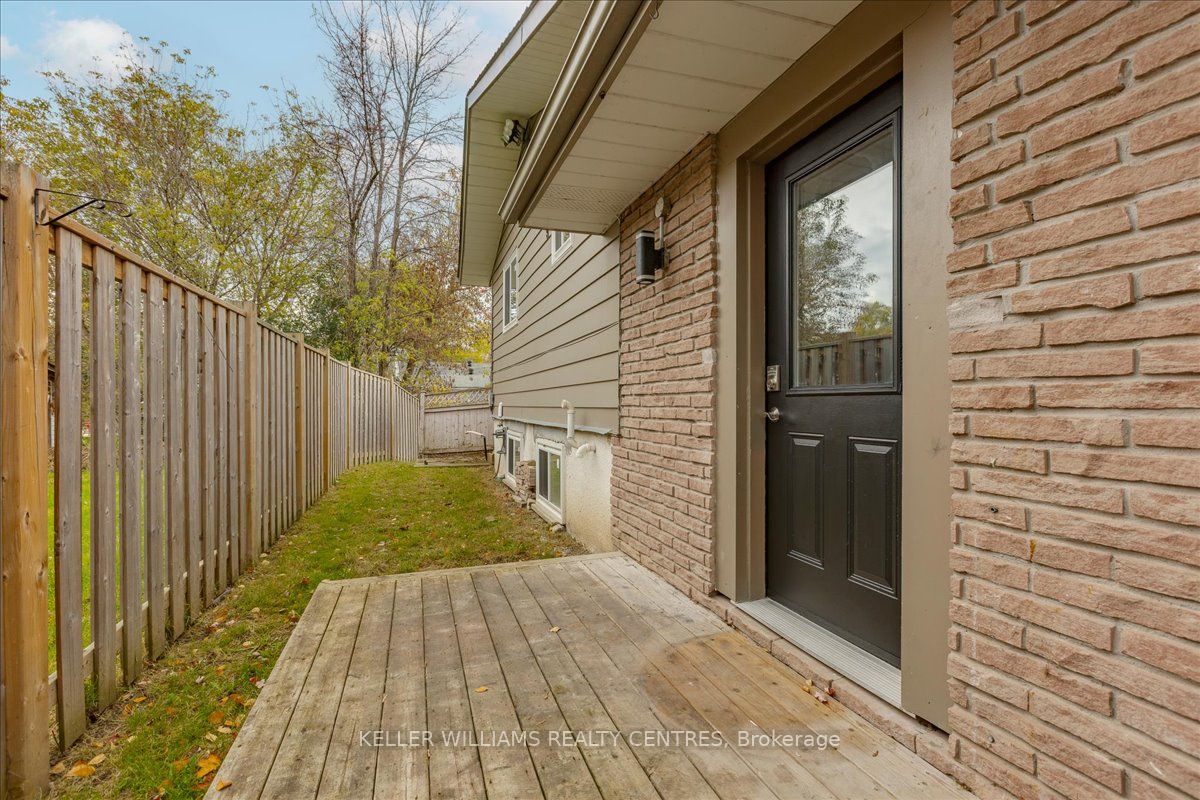 5 Evelyn Ave Property Photo 19