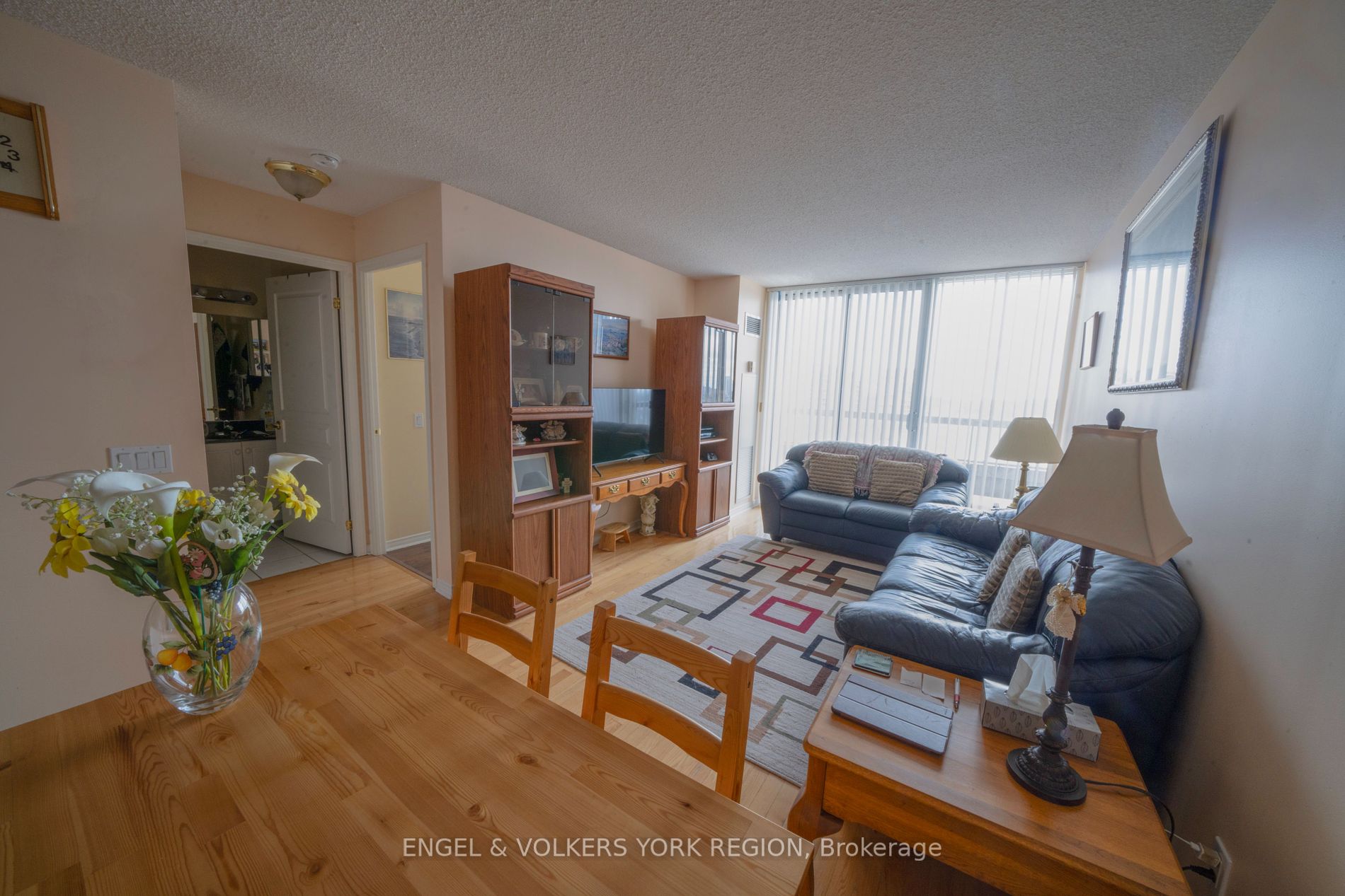 9 Northern Heights Dr 2 Property Photo 2