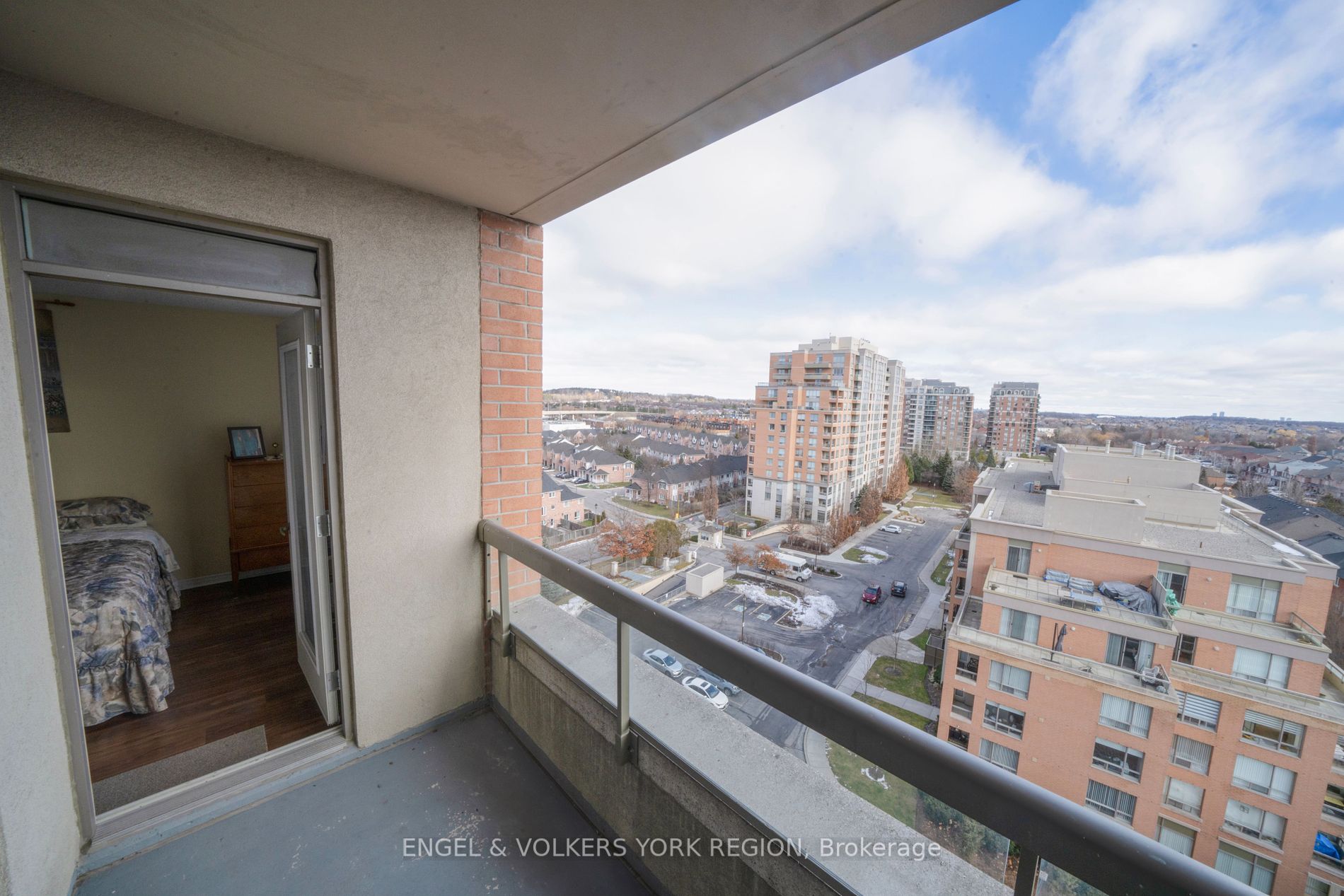 9 Northern Heights Dr 2 Property Photo 11