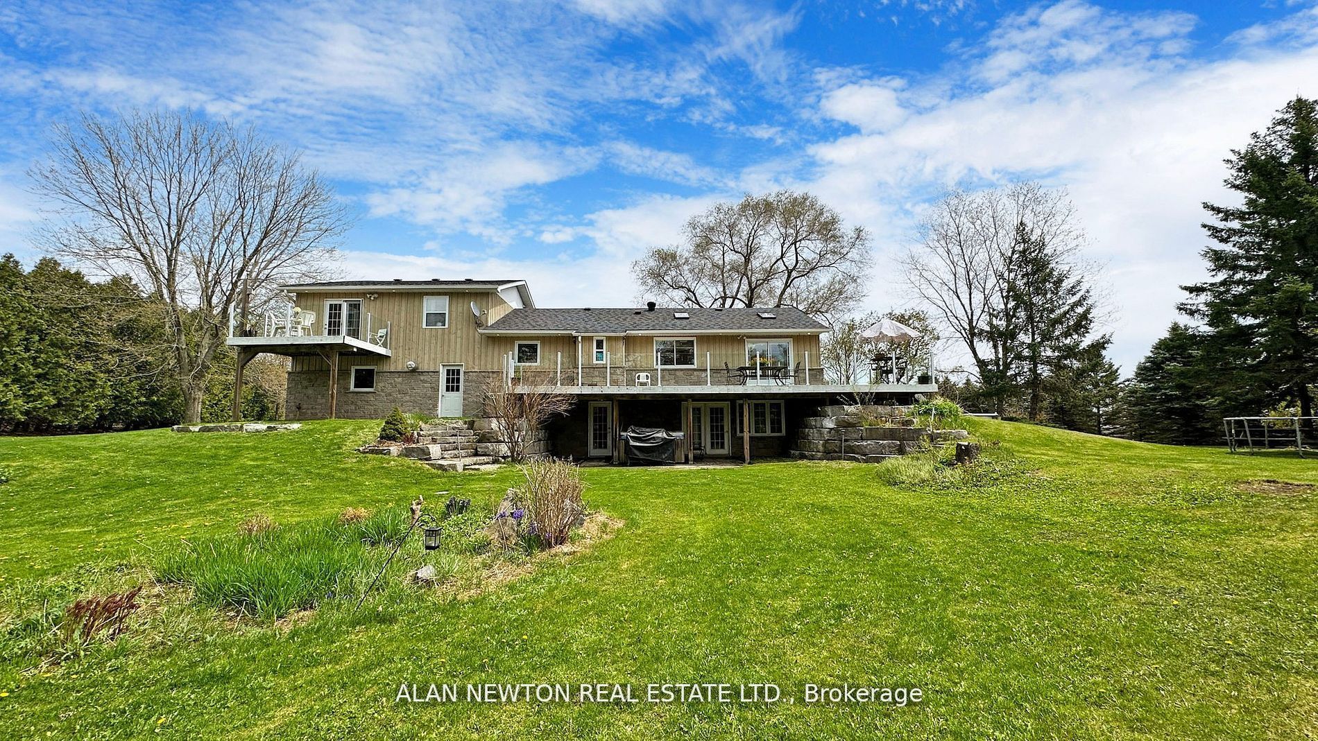 5832 5 Side Rd Property Photo 36