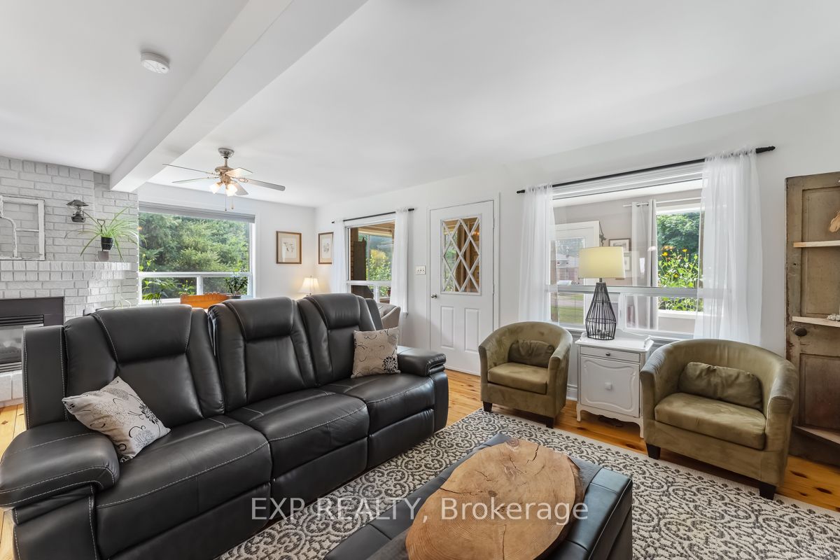 10 Mellon Ave Property Photo 13