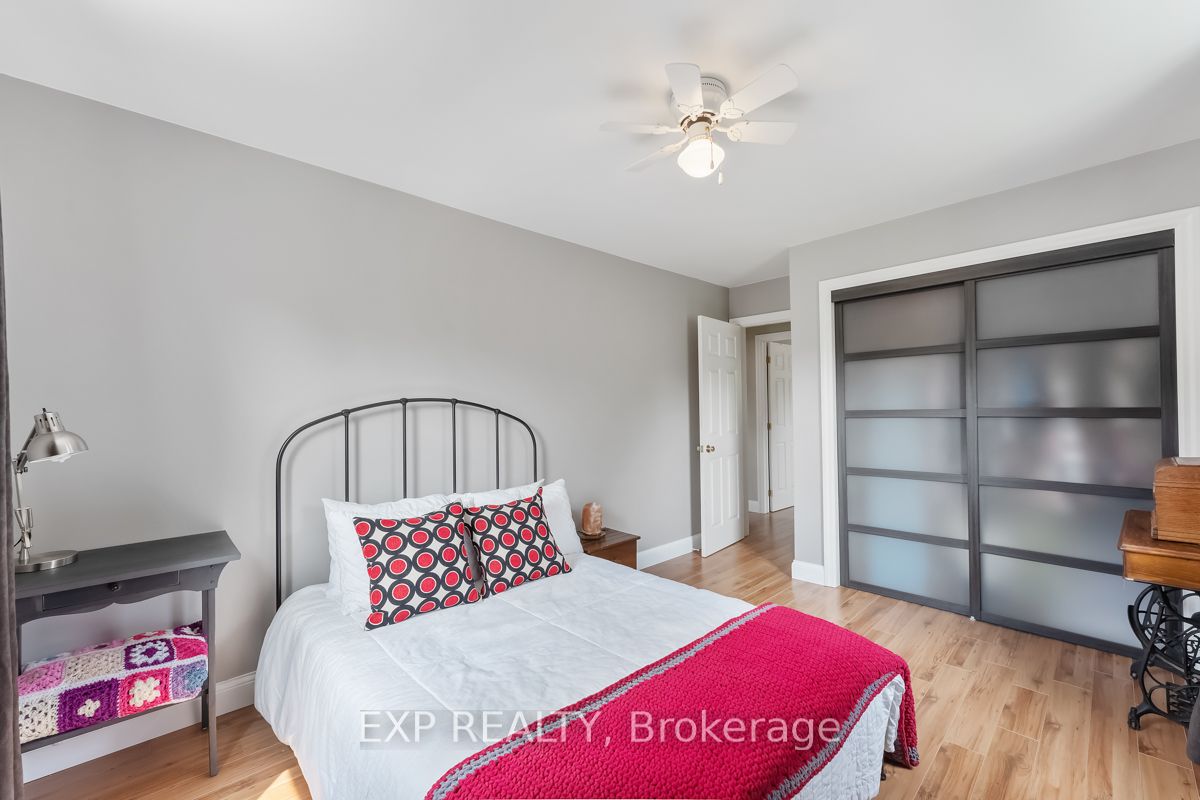 10 Mellon Ave Property Photo 27