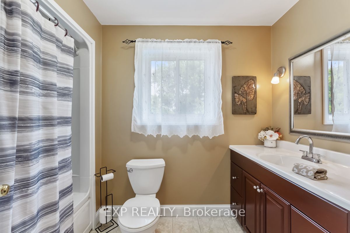 10 Mellon Ave Property Photo 30