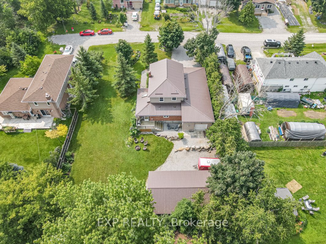 10 Mellon Ave Property Photo 35