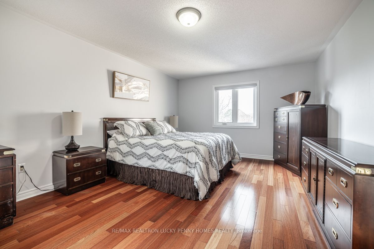 76 Silver Rose Cres Property Photo 21