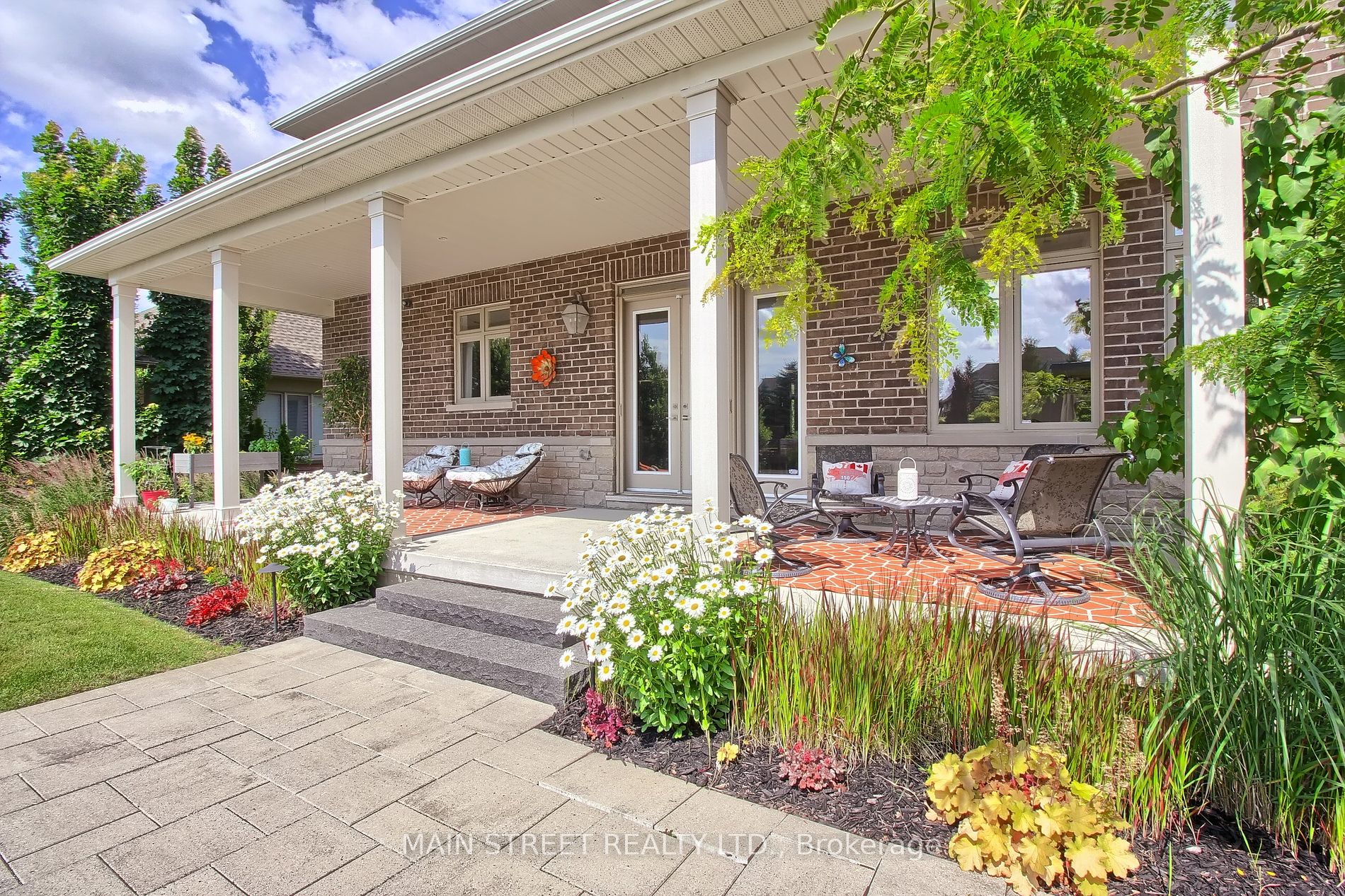 18 Country Club Cres Property Photo 31