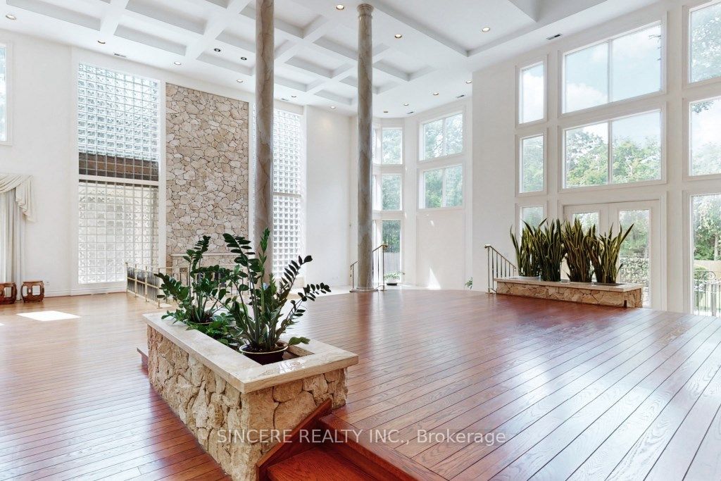 6 Huckleberry Lane Property Photo 8