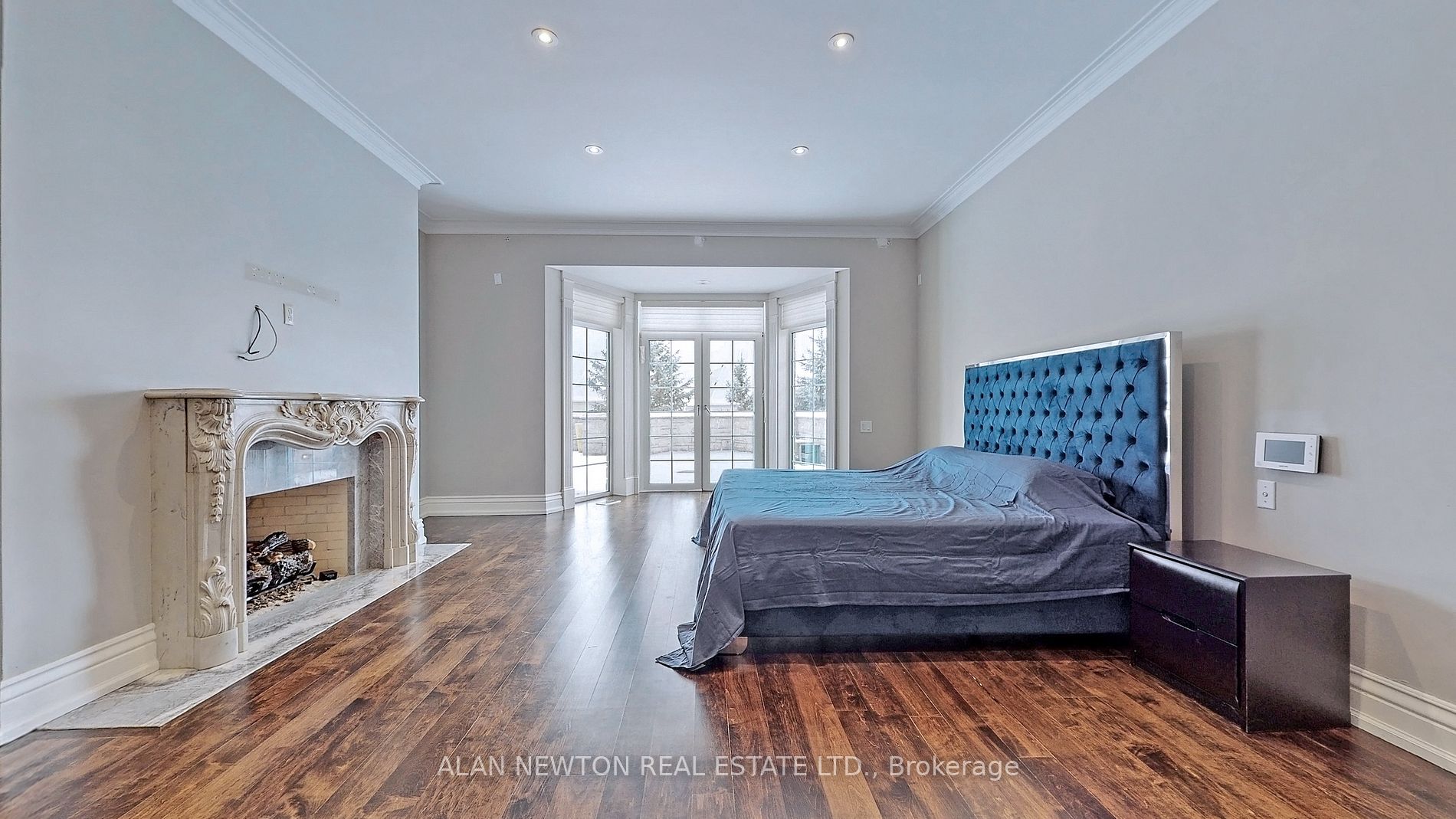 16 Finesse Crt Property Photo 14