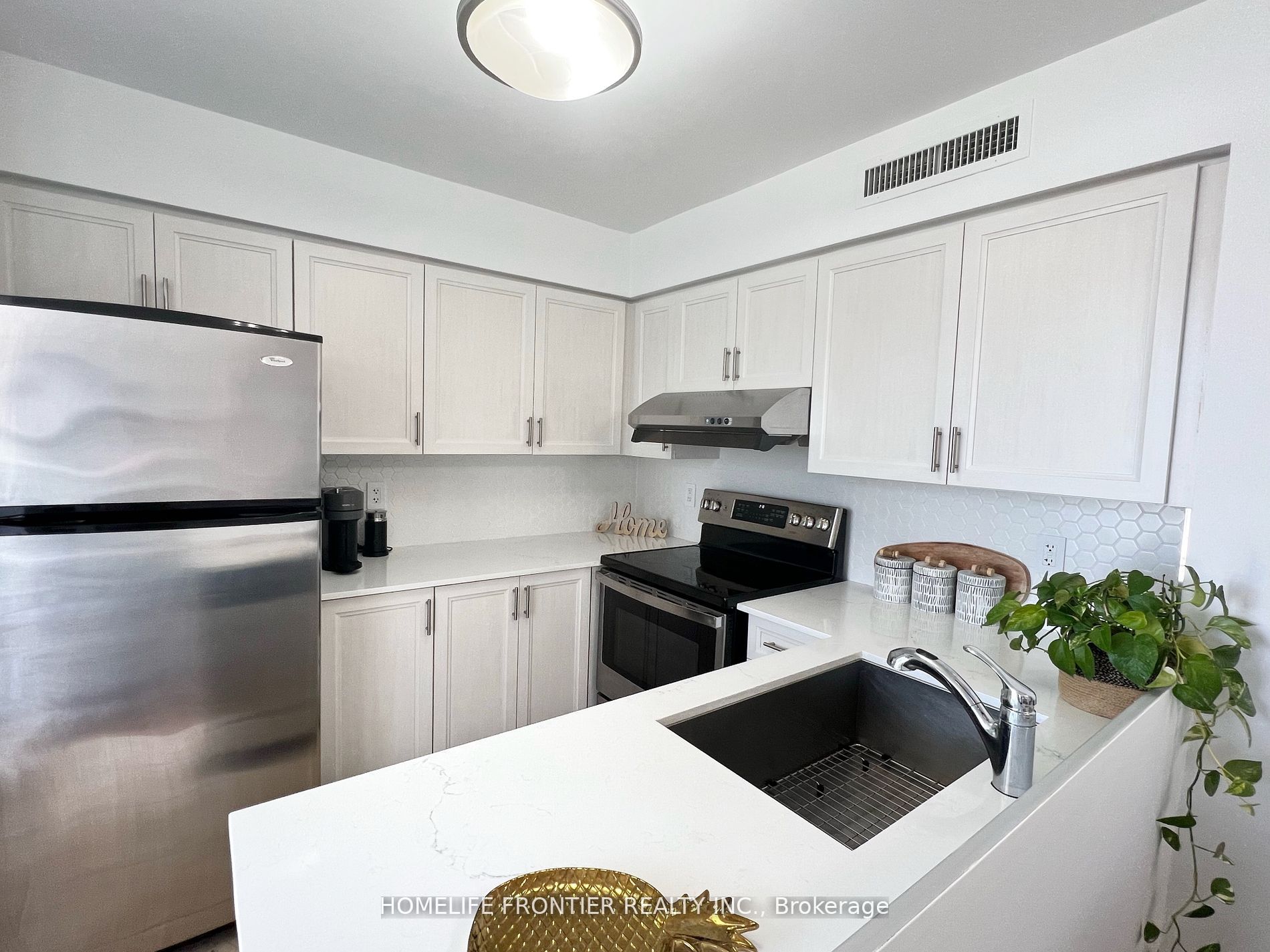 7 North Park Rd 11 Property Photo 8