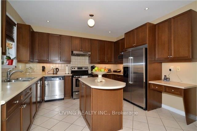 83 Northvale Rd Property Photo 6