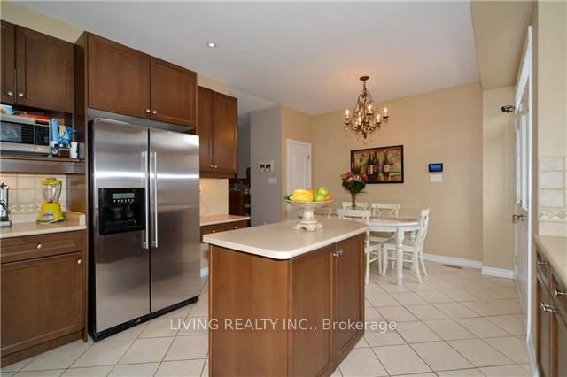 83 Northvale Rd Property Photo 7