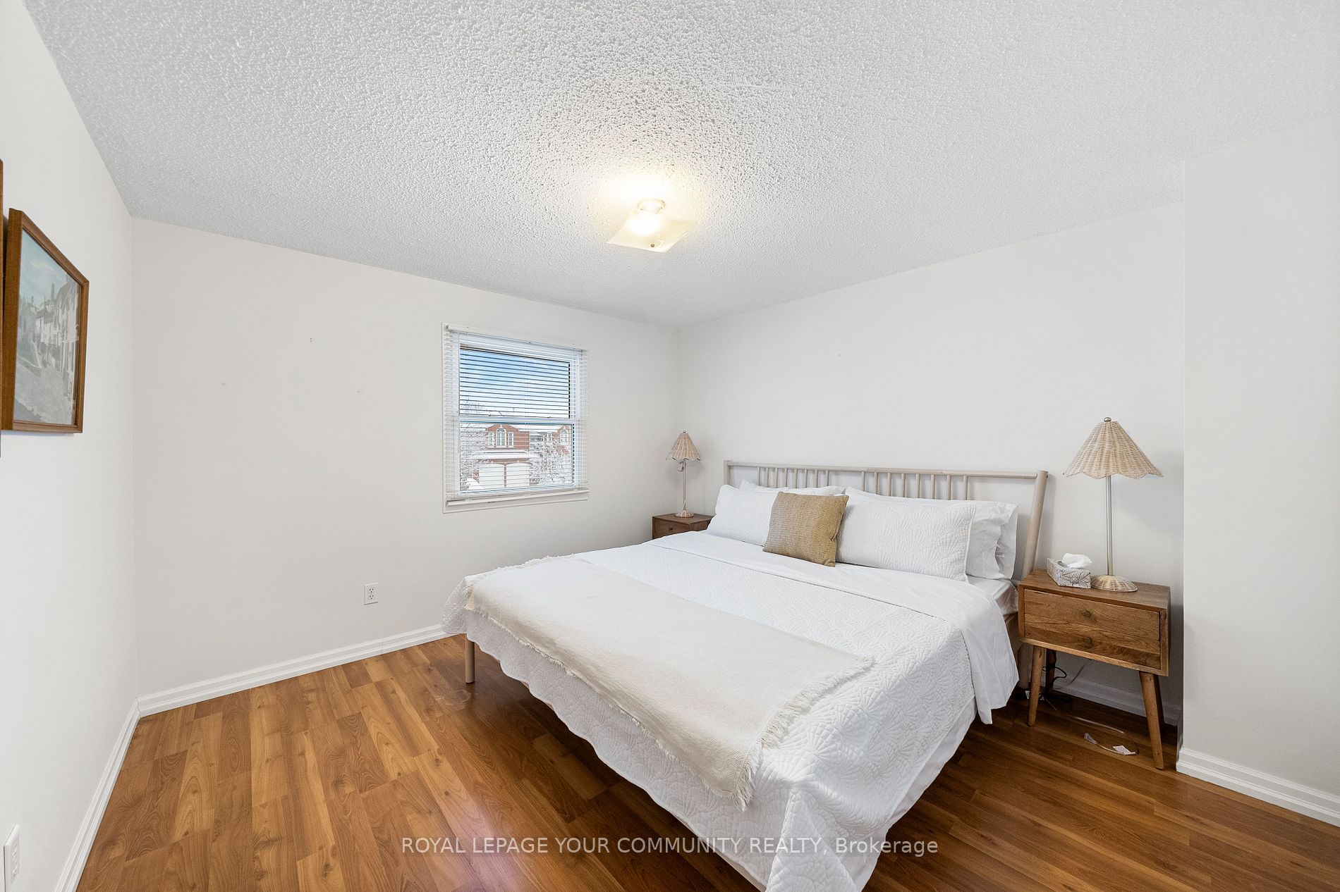 42 Lund St Property Photo 5