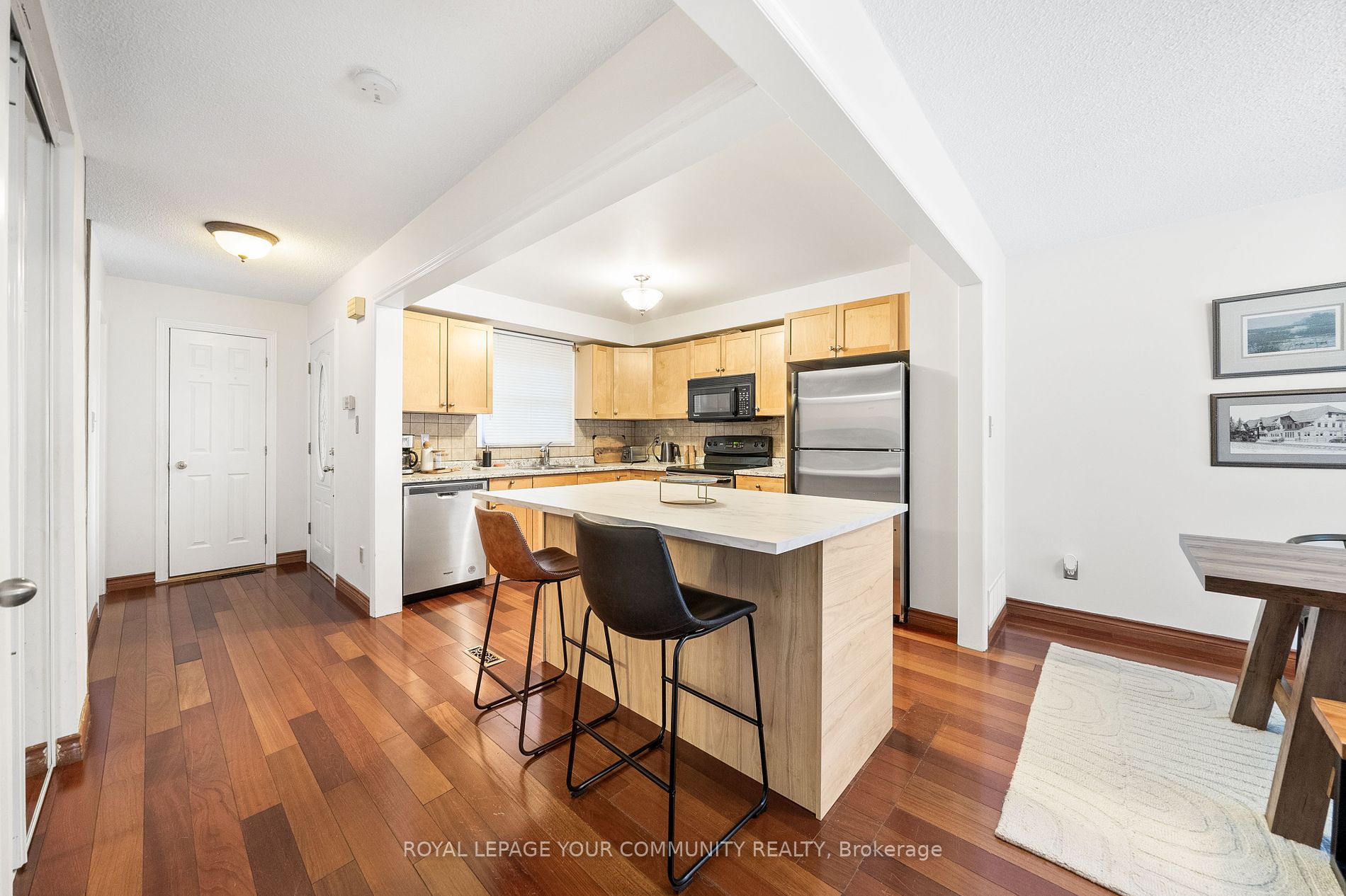 42 Lund St Property Photo 9