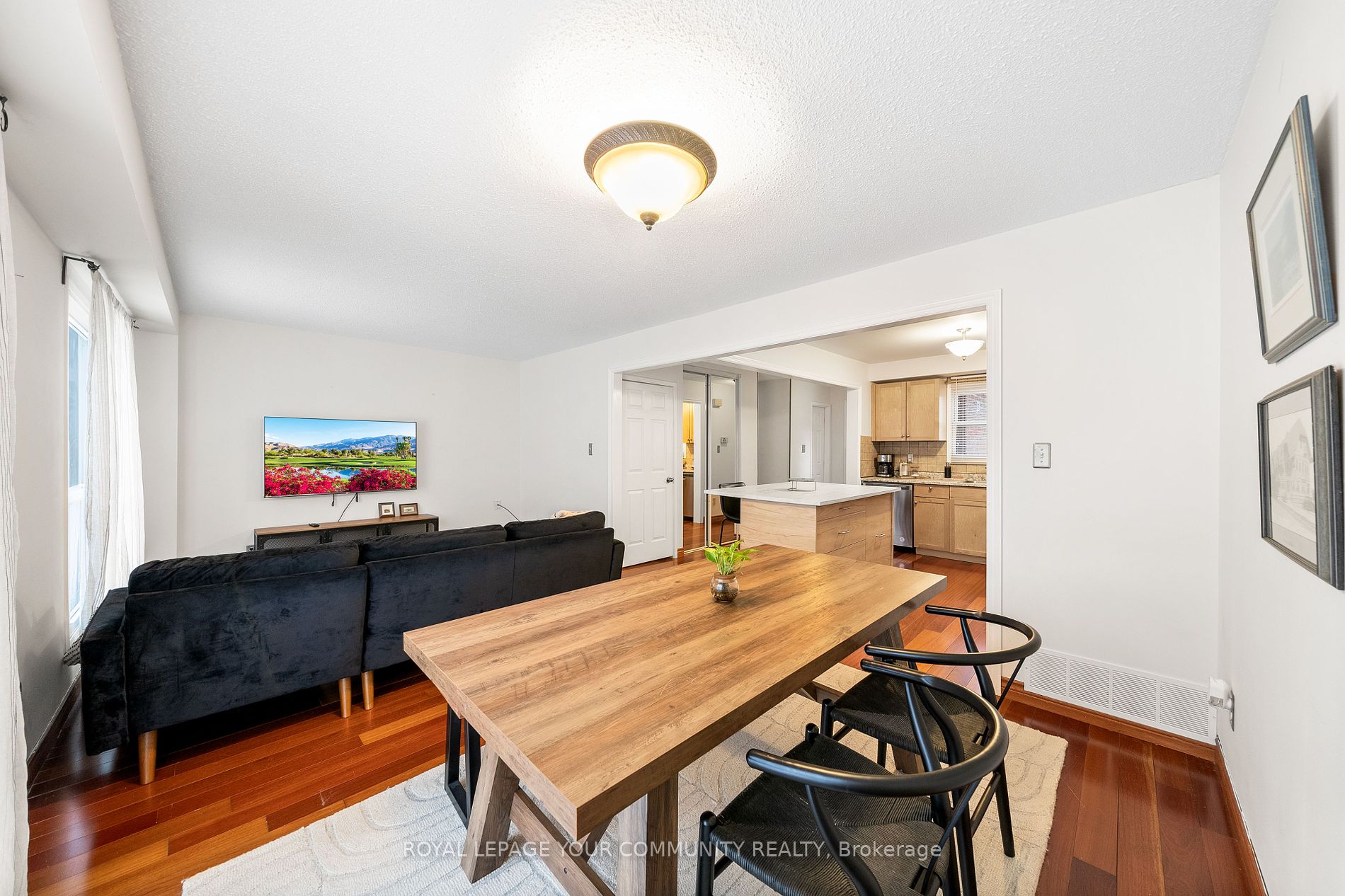 42 Lund St Property Photo 16