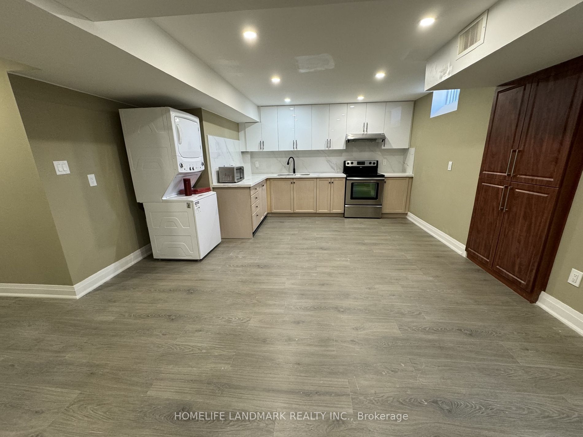 6 Lemsford Dr Property Photo 5