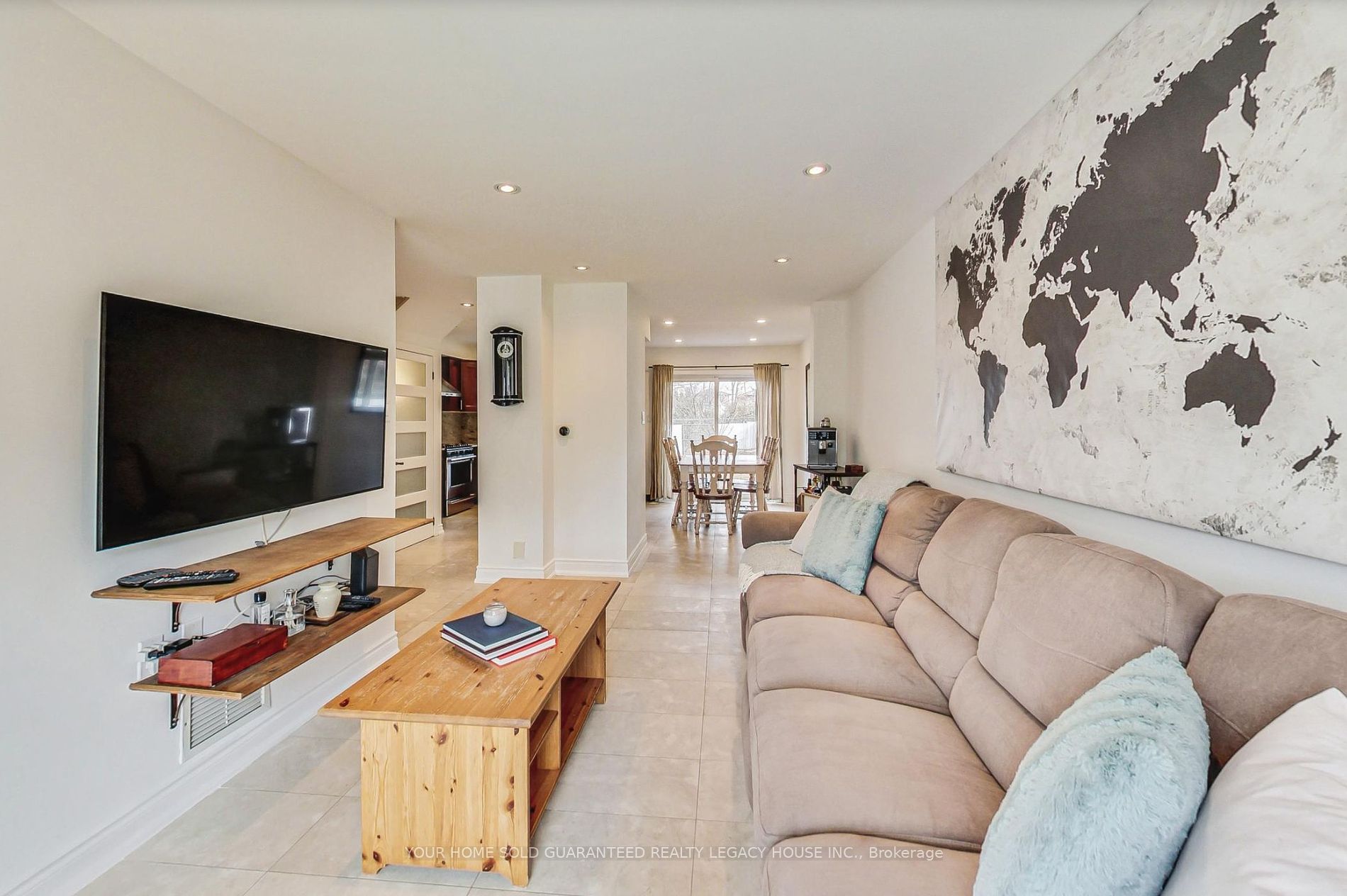 21 Irish Moss Crt Property Photo 7