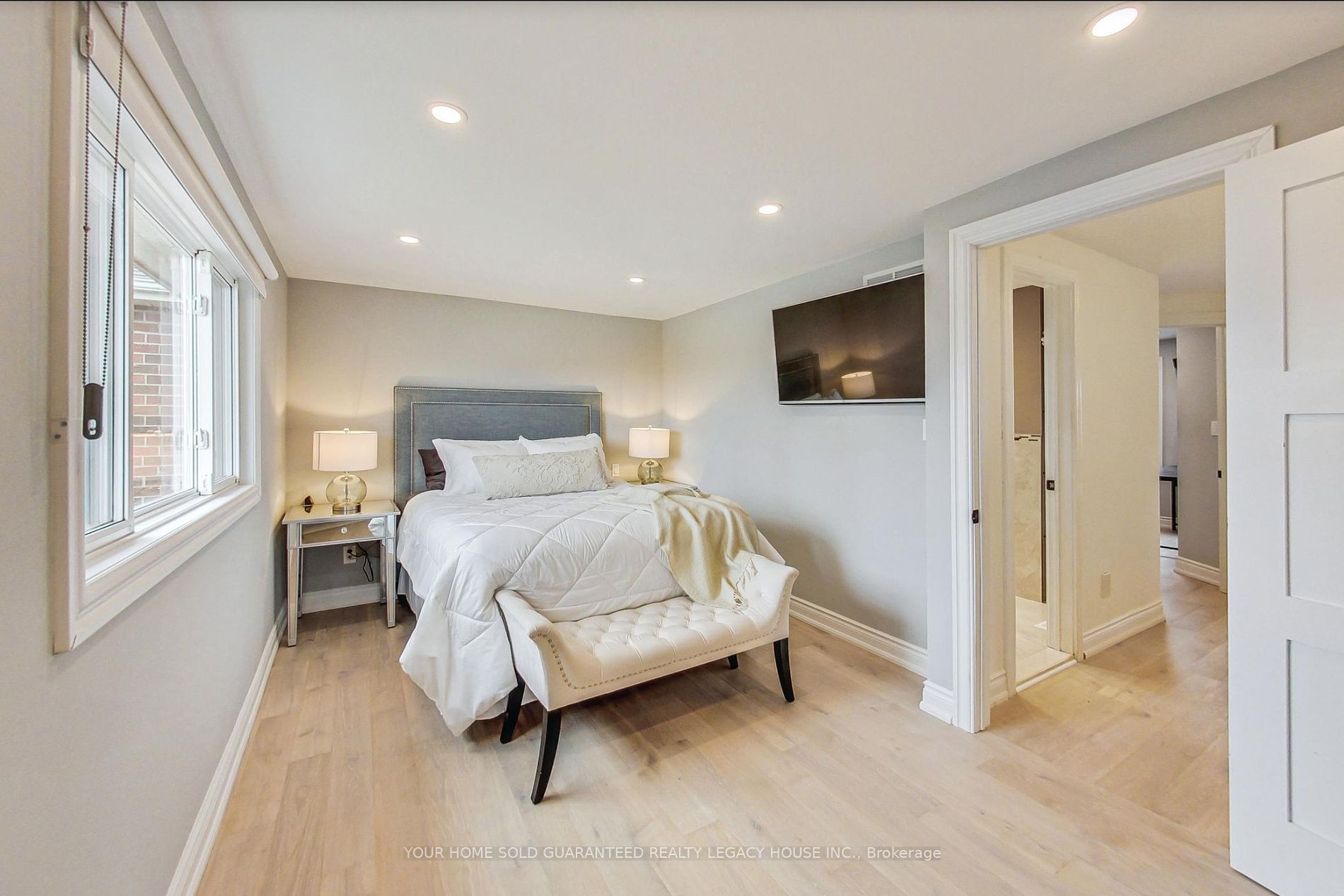 21 Irish Moss Crt Property Photo 15