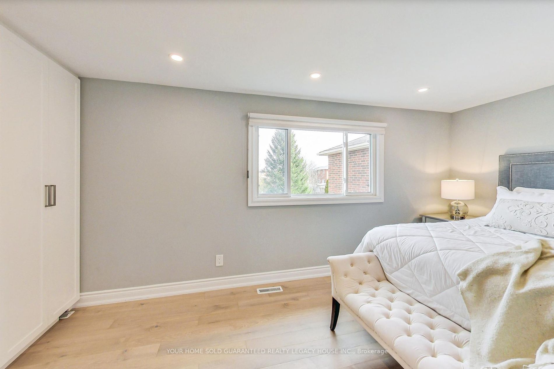 21 Irish Moss Crt Property Photo 16