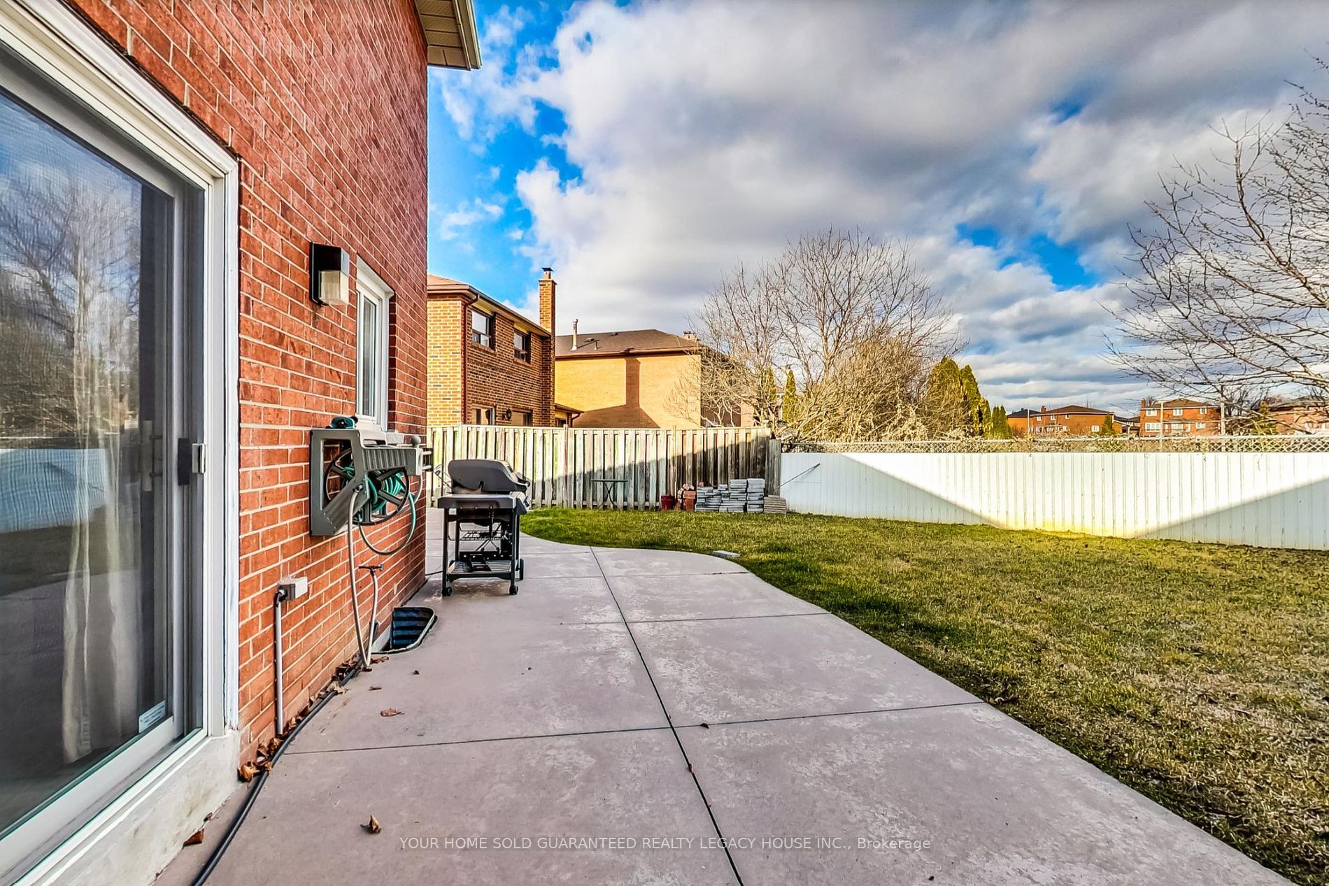 21 Irish Moss Crt Property Photo 30
