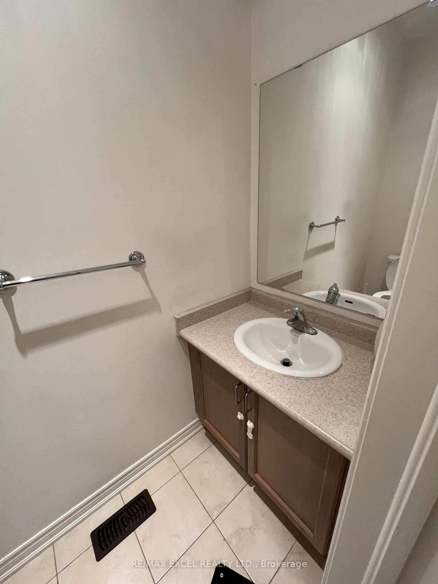 69 Holst Ave Property Photo 11