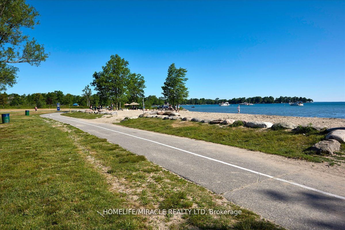 666 Lakelands Ave Property Photo 31