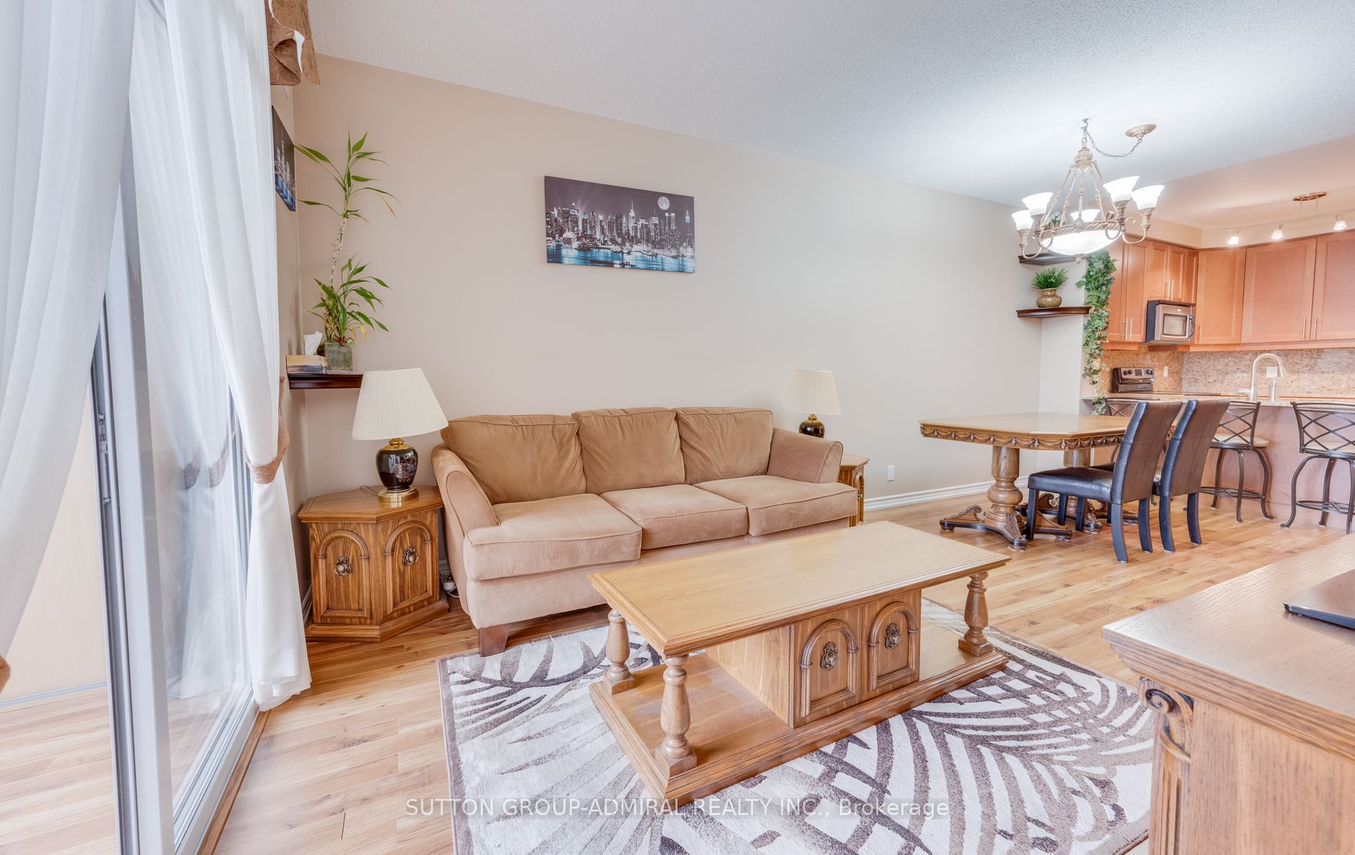 9235 Jane St 03 Property Photo 17