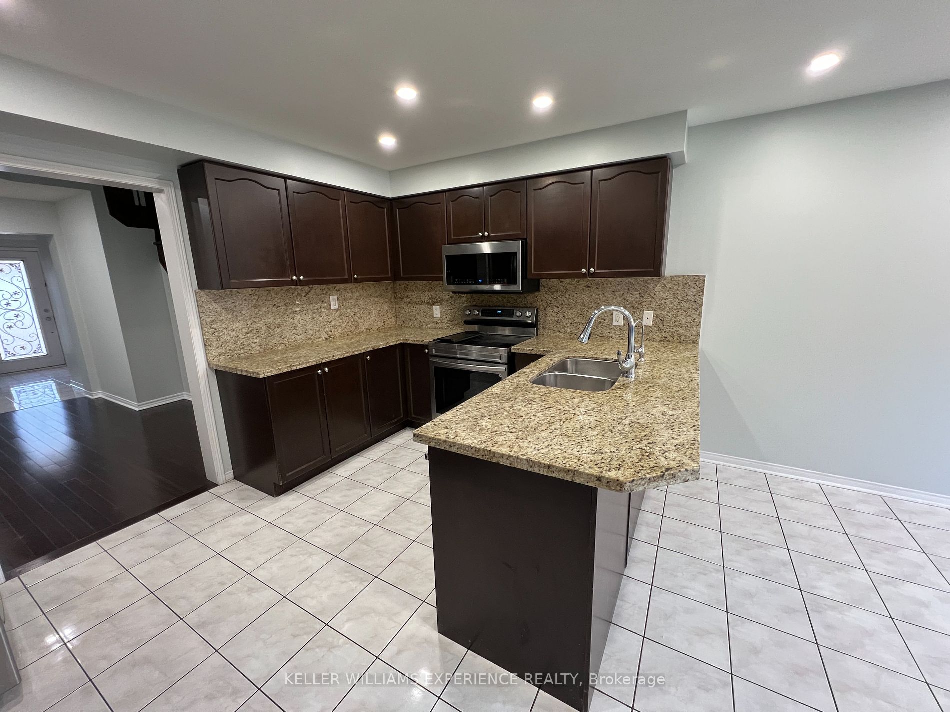 124 Aishford Rd Property Photo 6