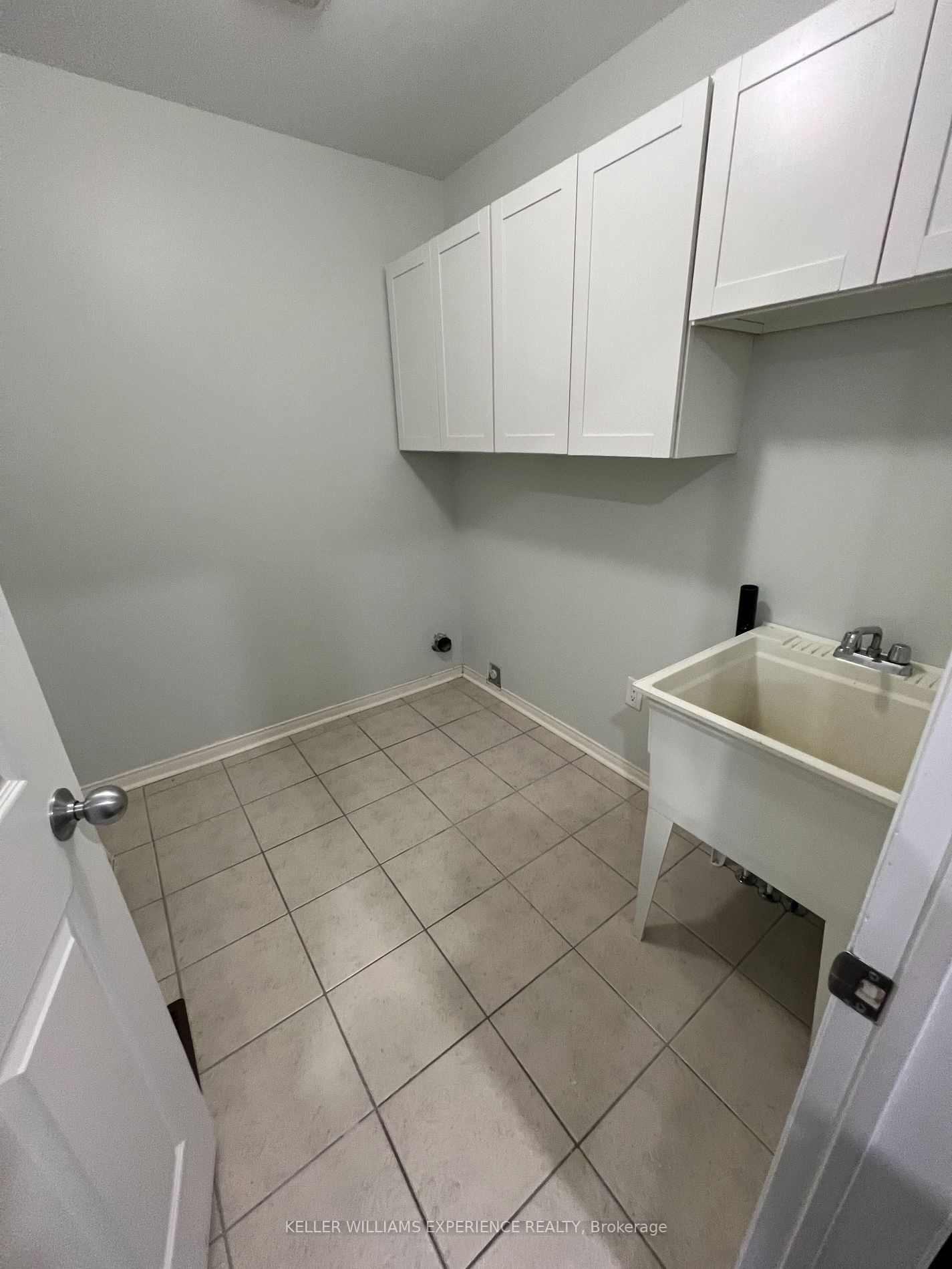 124 Aishford Rd Property Photo 27