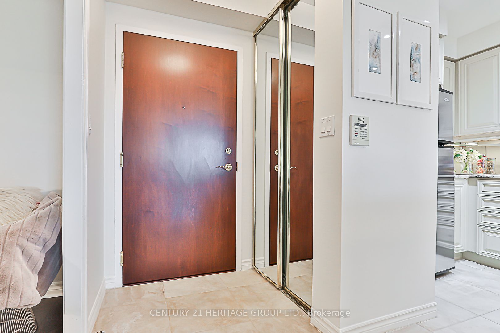 88 Promenade Circ 4 Property Photo 10