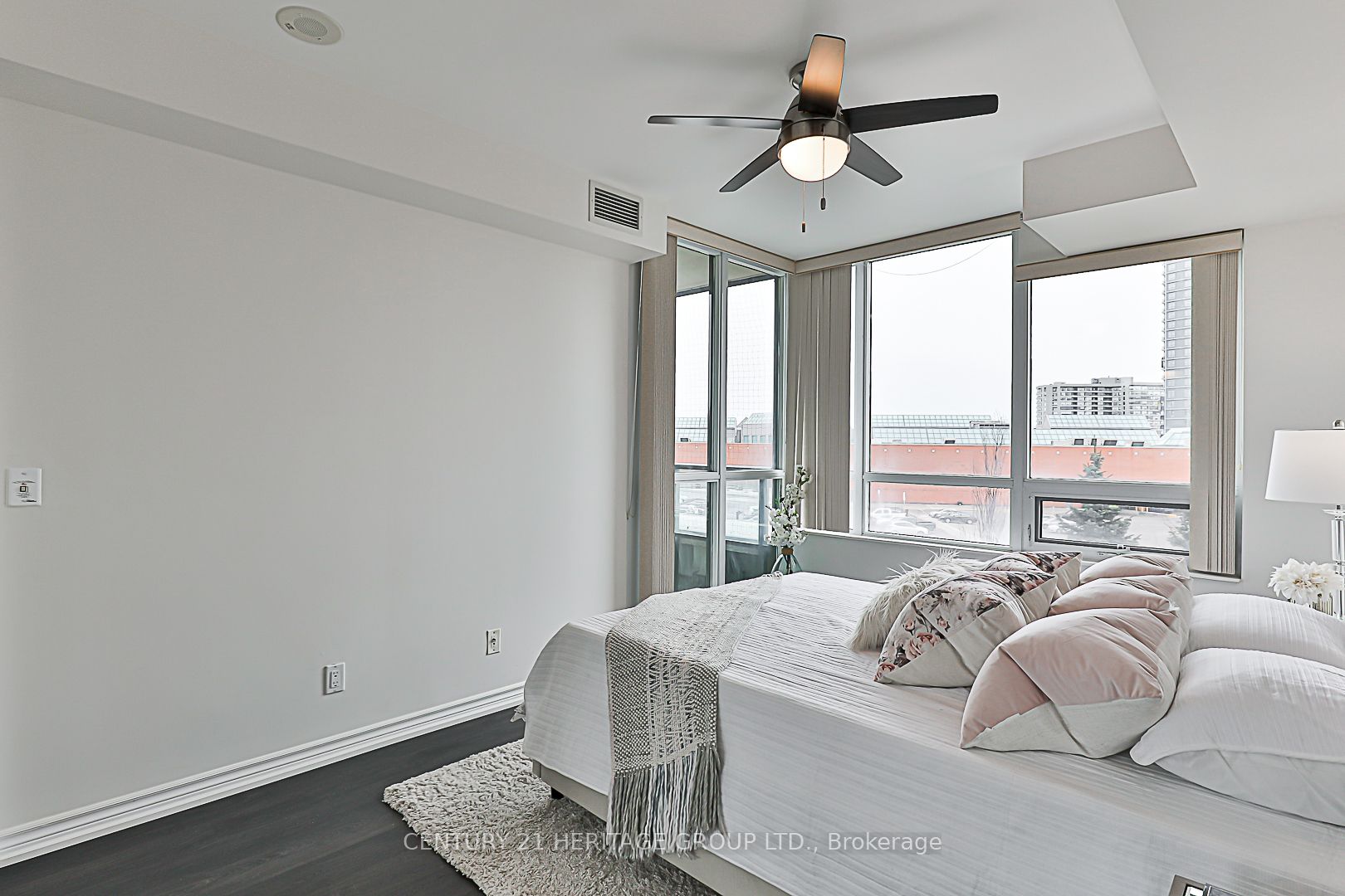 88 Promenade Circ 4 Property Photo 32