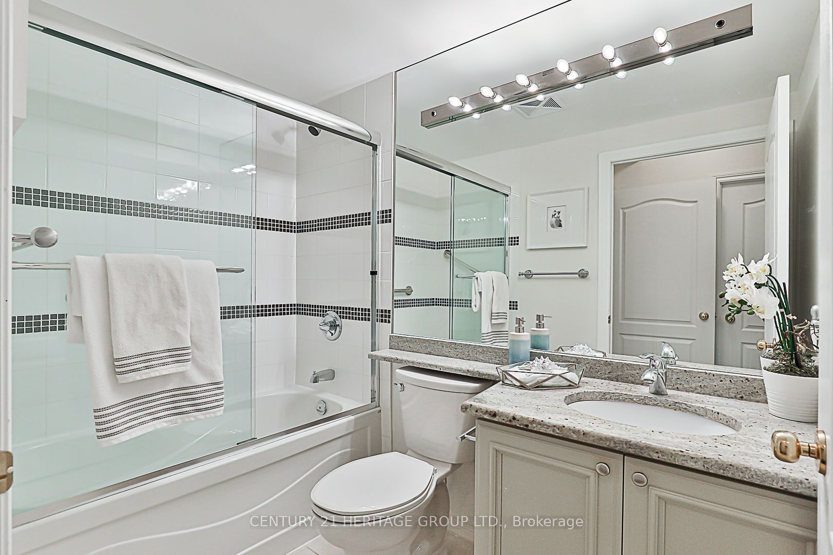 88 Promenade Circ 4 Property Photo 35