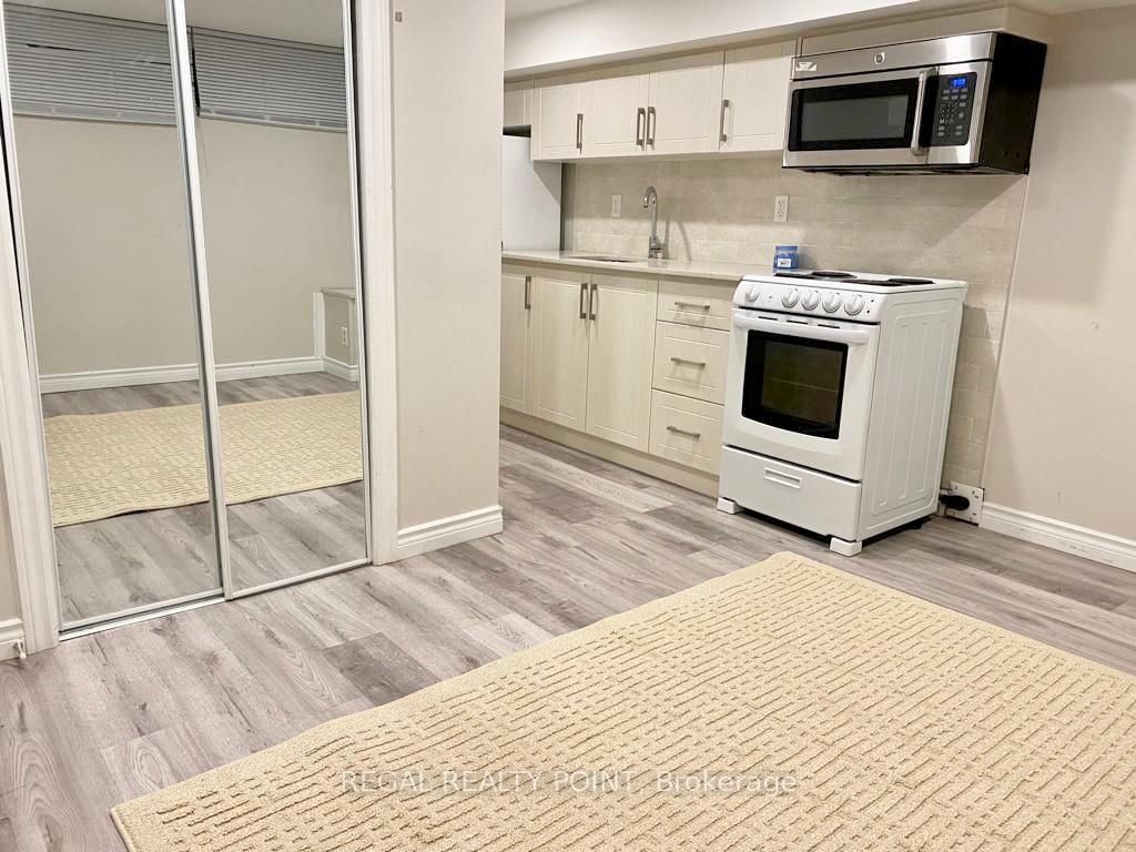 214 Beechy Dr Property Photo 6
