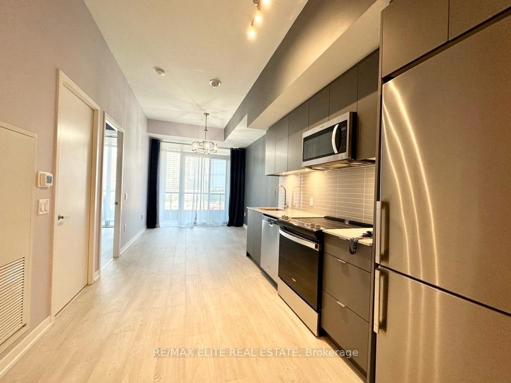 8868 Yonge St 709e Property Photo 1