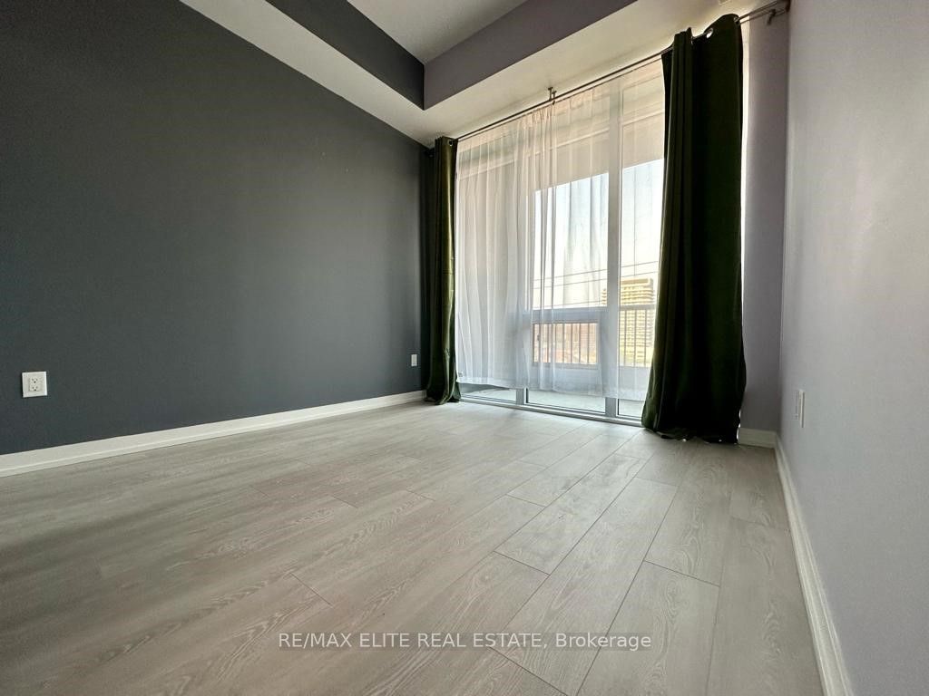 8868 Yonge St 709e Property Photo 6