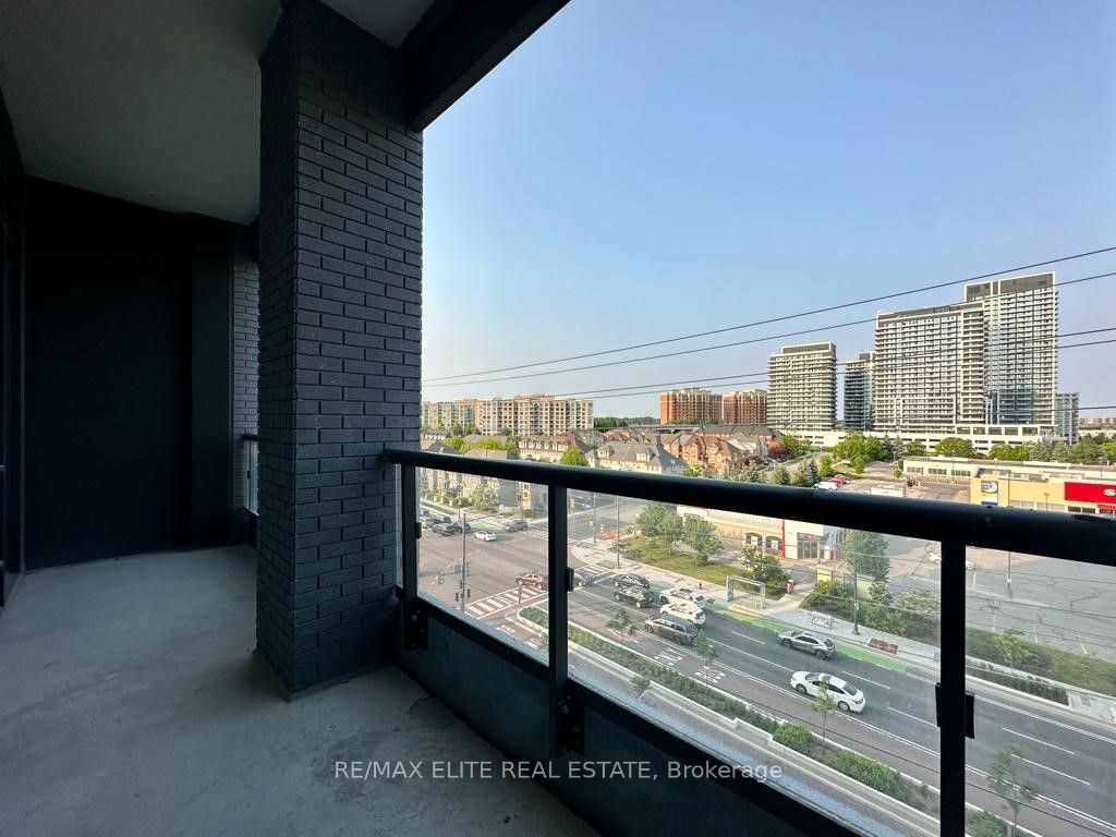8868 Yonge St 709e Property Photo 7