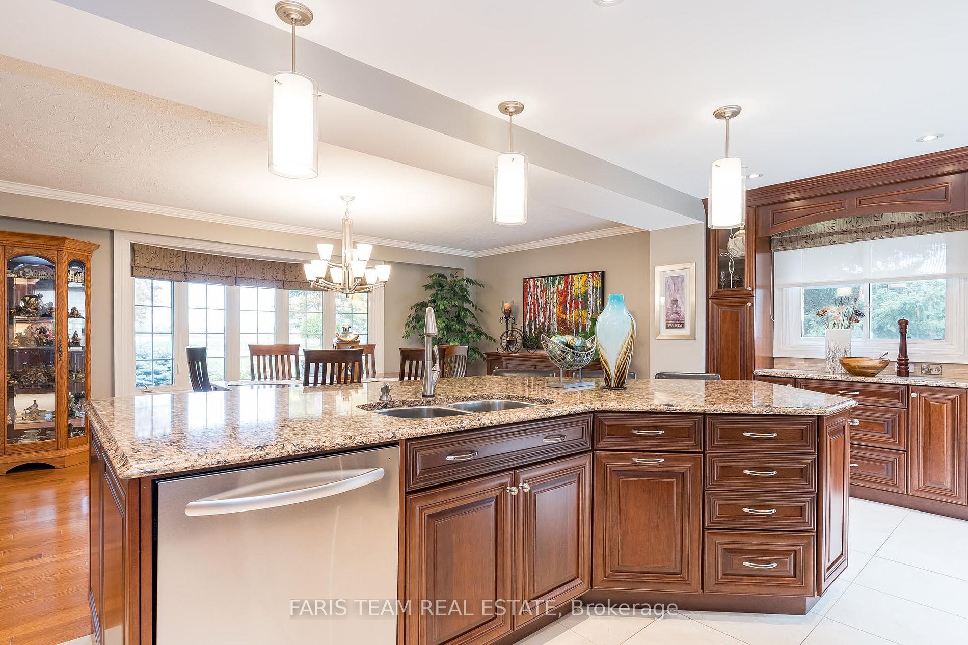 2349 11 Line Property Photo 7