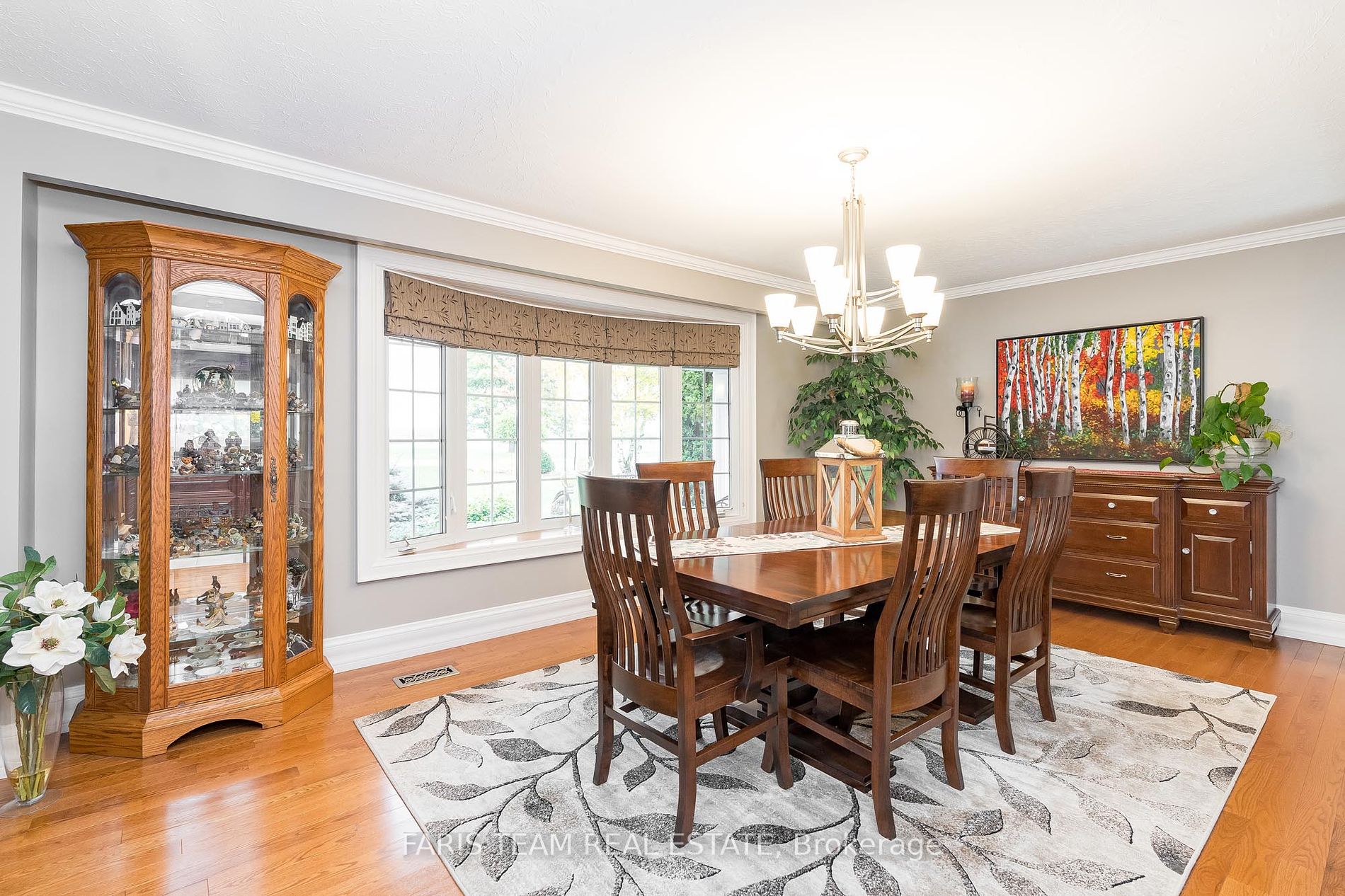 2349 11 Line Property Photo 9