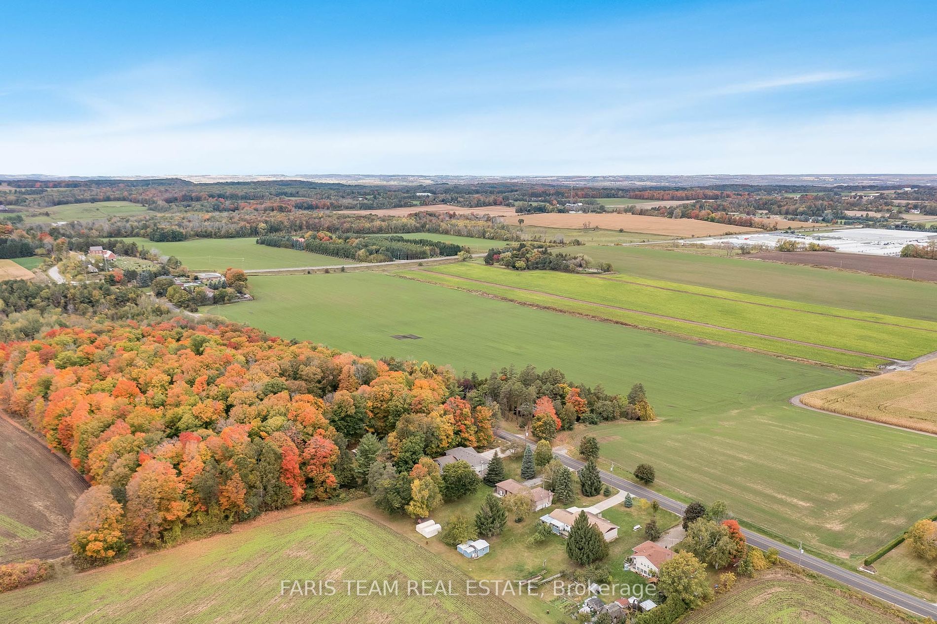 2349 11 Line Property Photo 38
