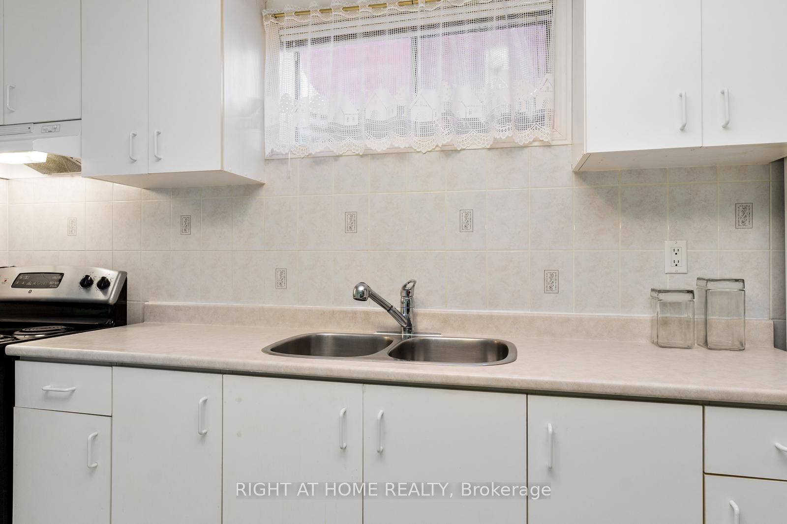 189 Timber Lane Property Photo 9