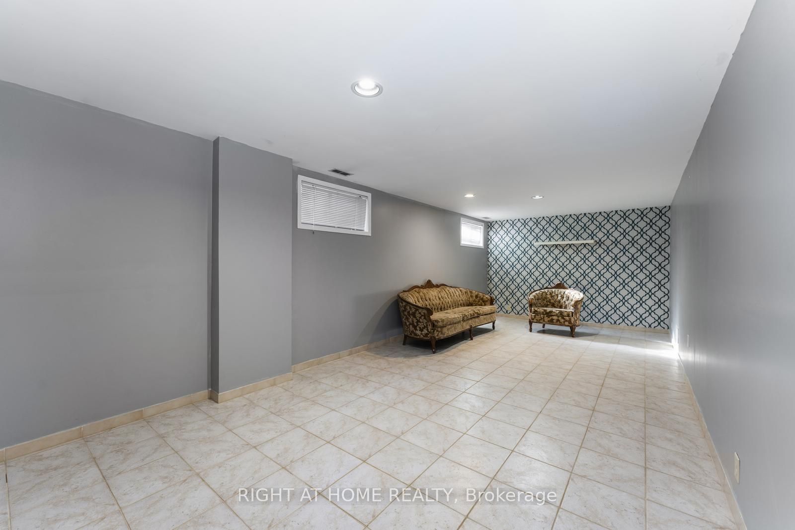 189 Timber Lane Property Photo 10